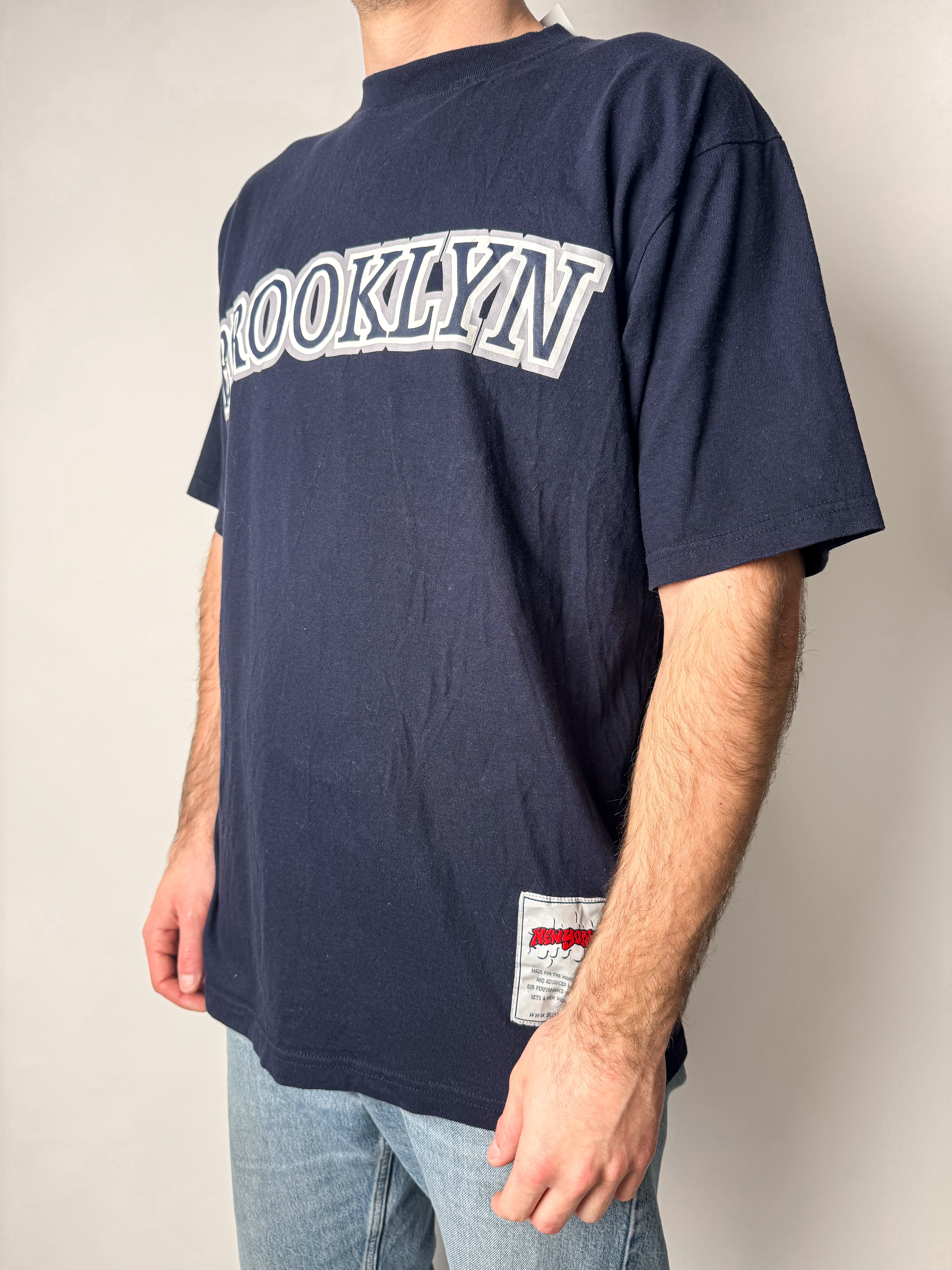 טי שירט בהדפס (L)