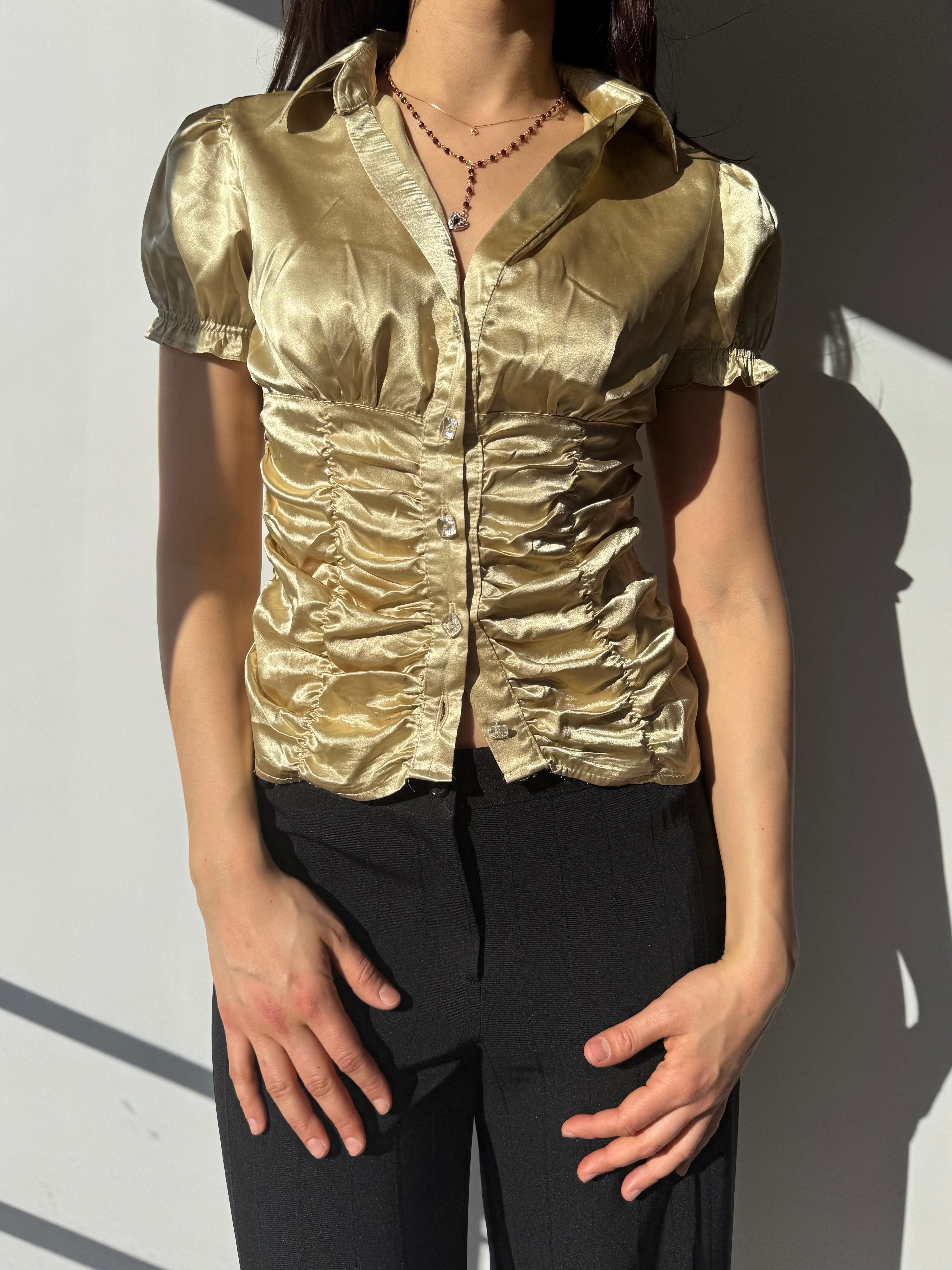 חולצה מכופתרת זהובה (M)