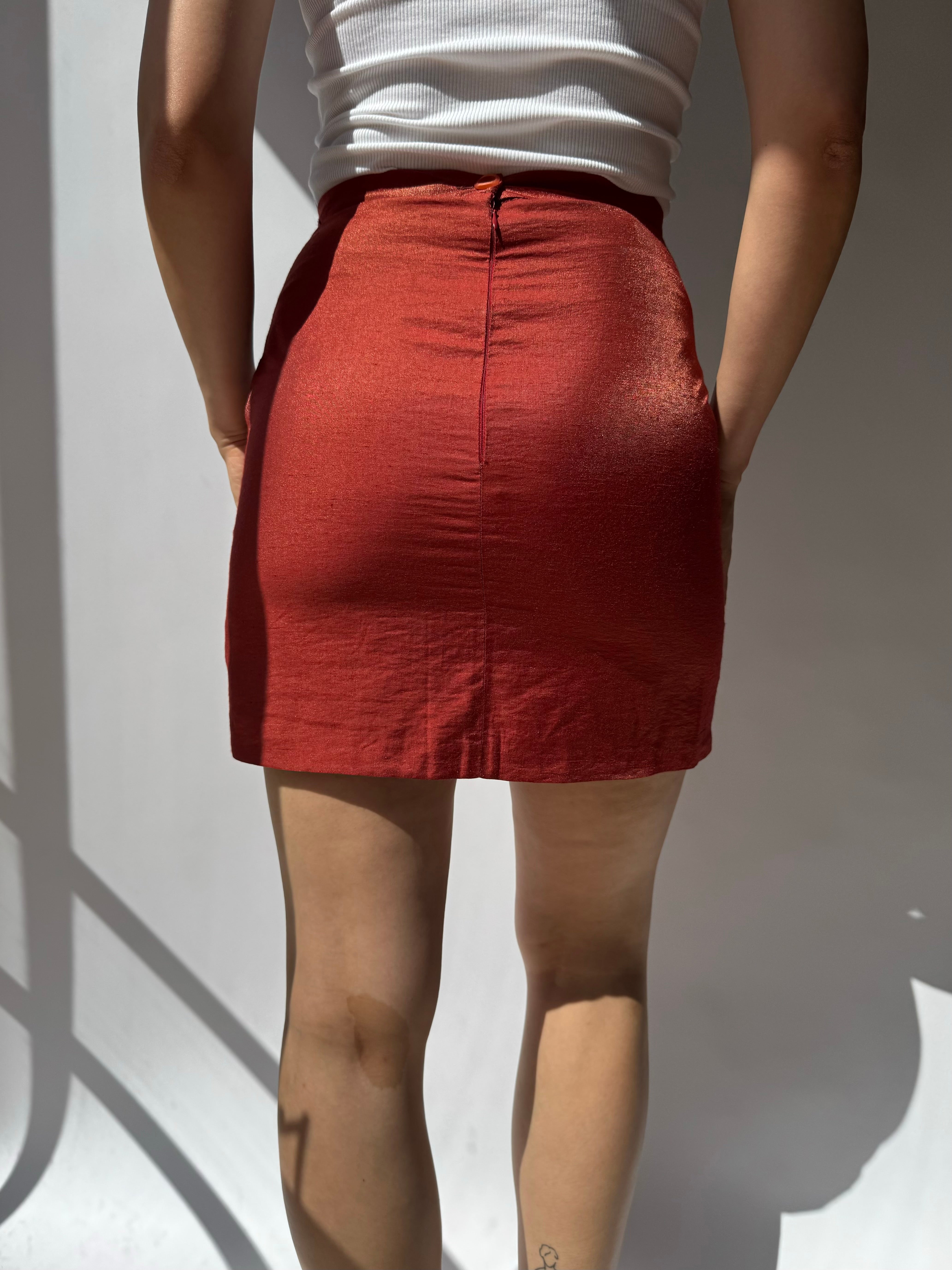 חצאית מיני מבריקה (36)