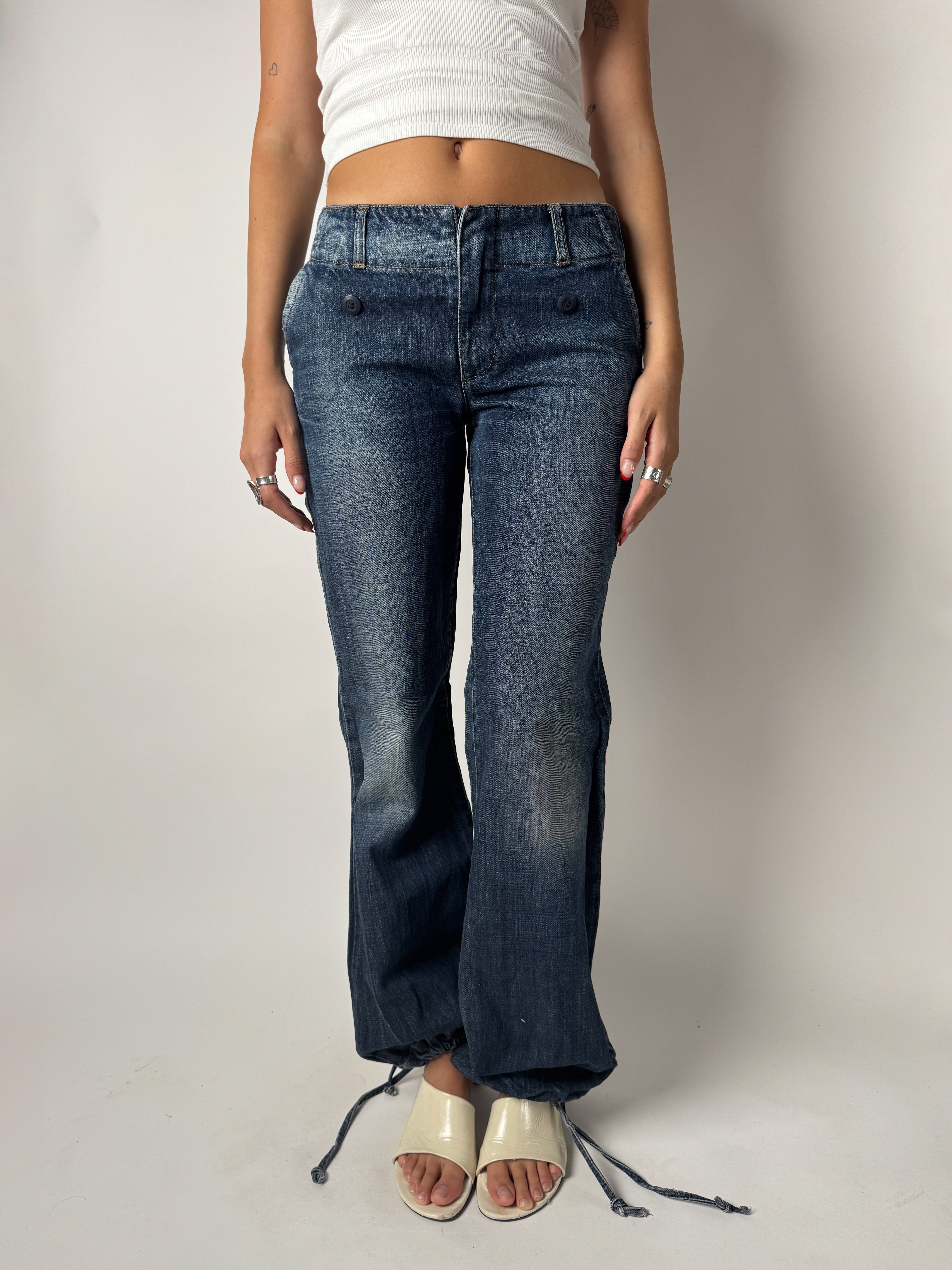 ג׳ינס בגזרה מתרחבת (34)