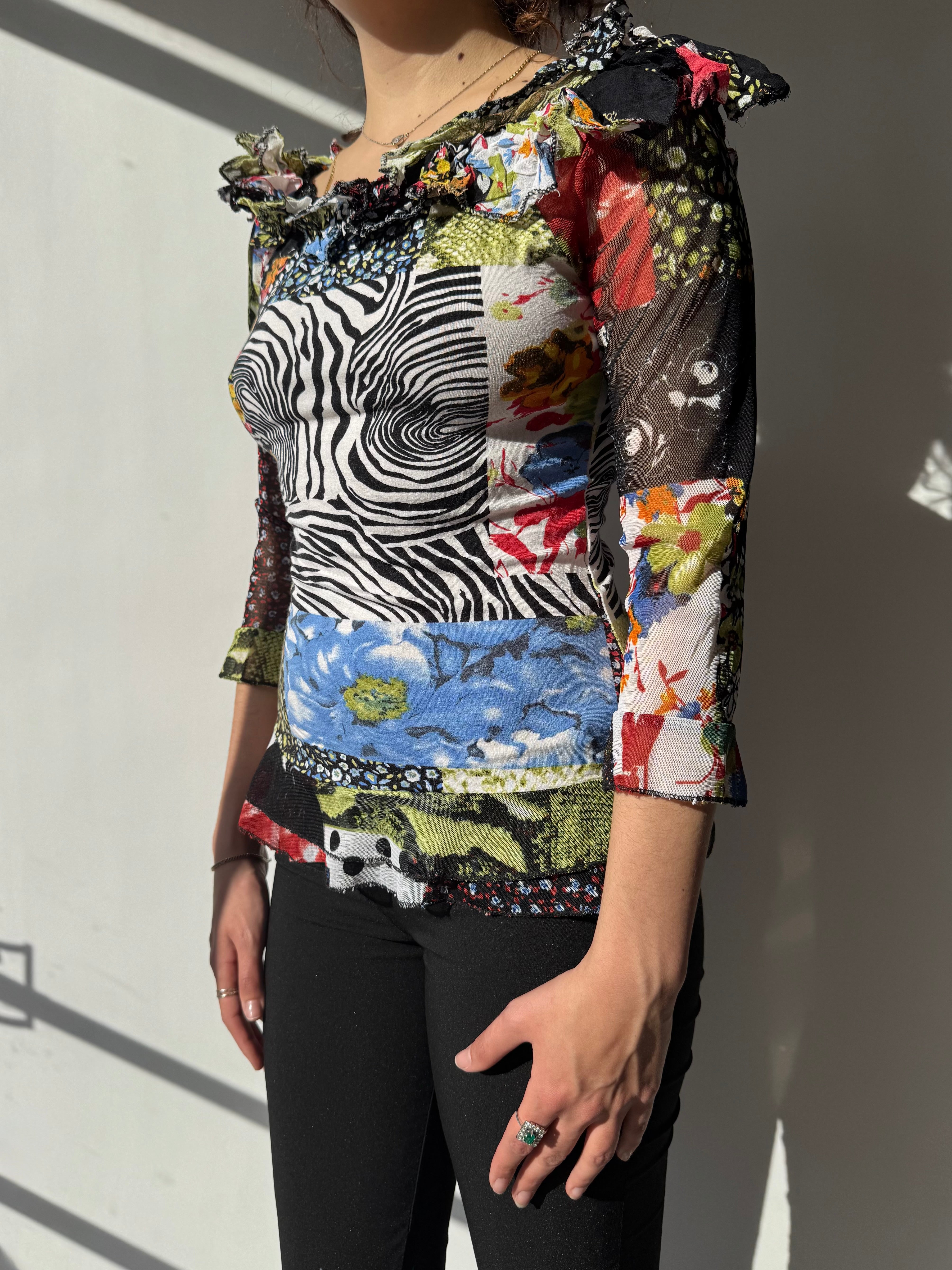 חולצה צבעונית בשילוב מלמלה (S)