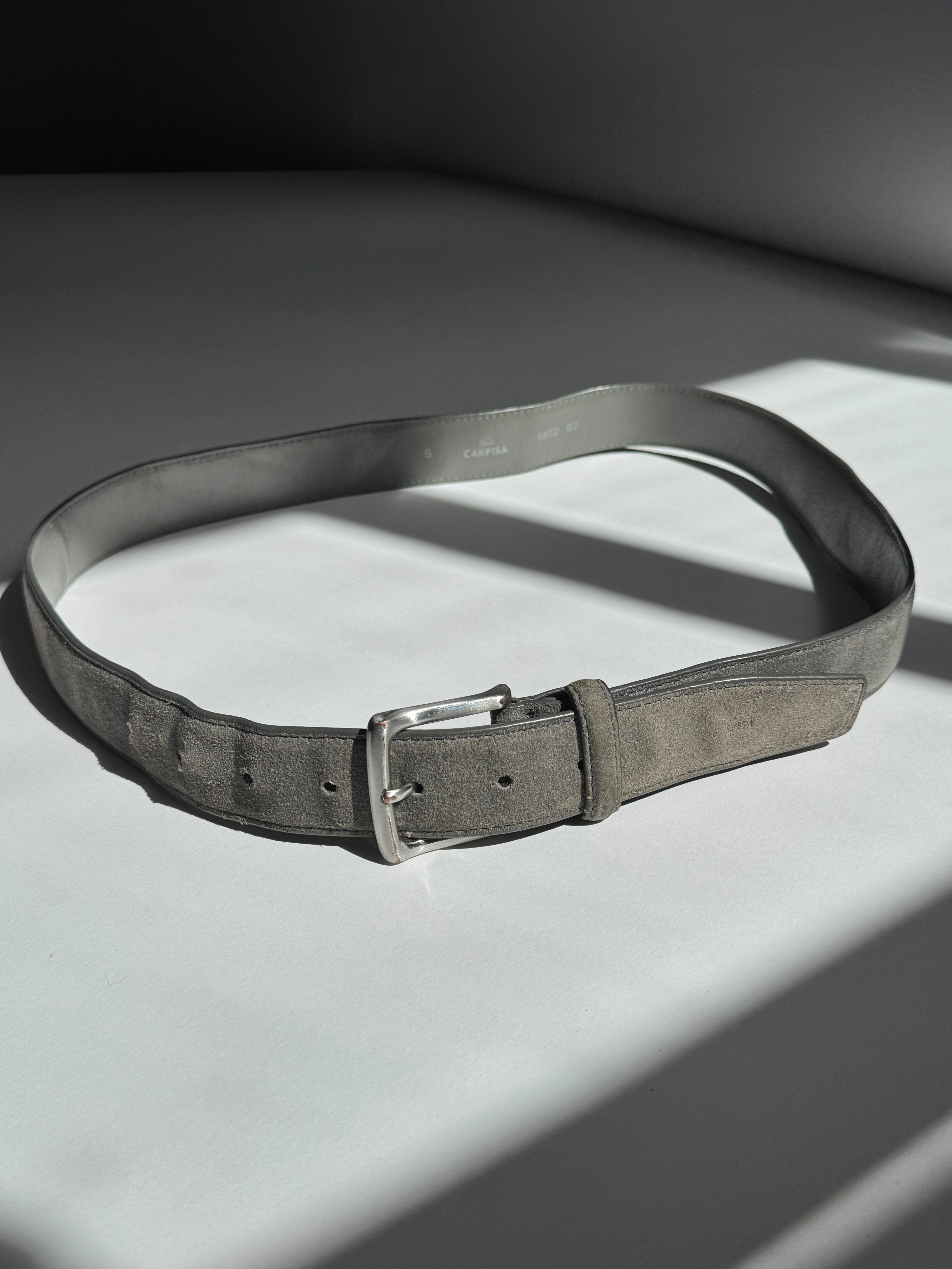 חגורת זמש אפורה (38-40)