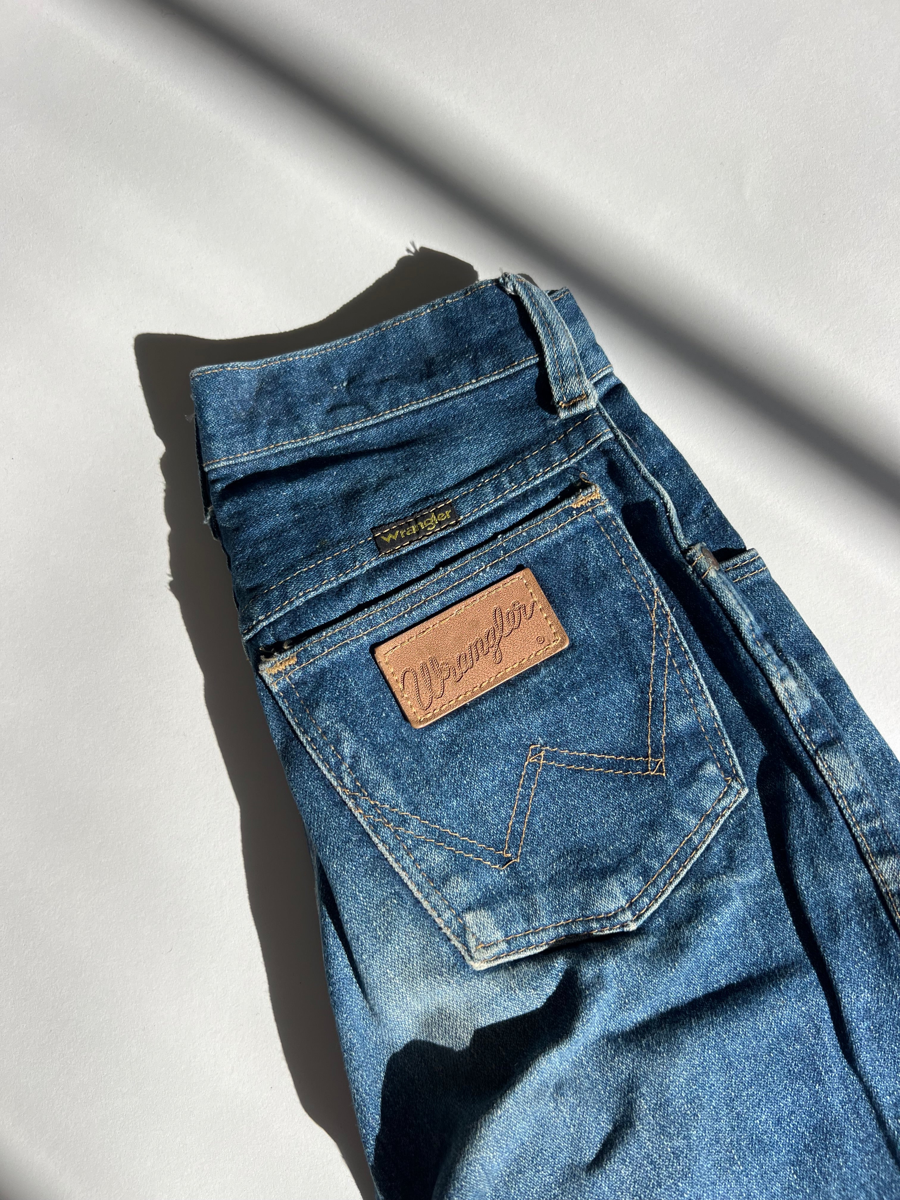 ג׳ינס בגזרה גבוהה Wrangler (30)