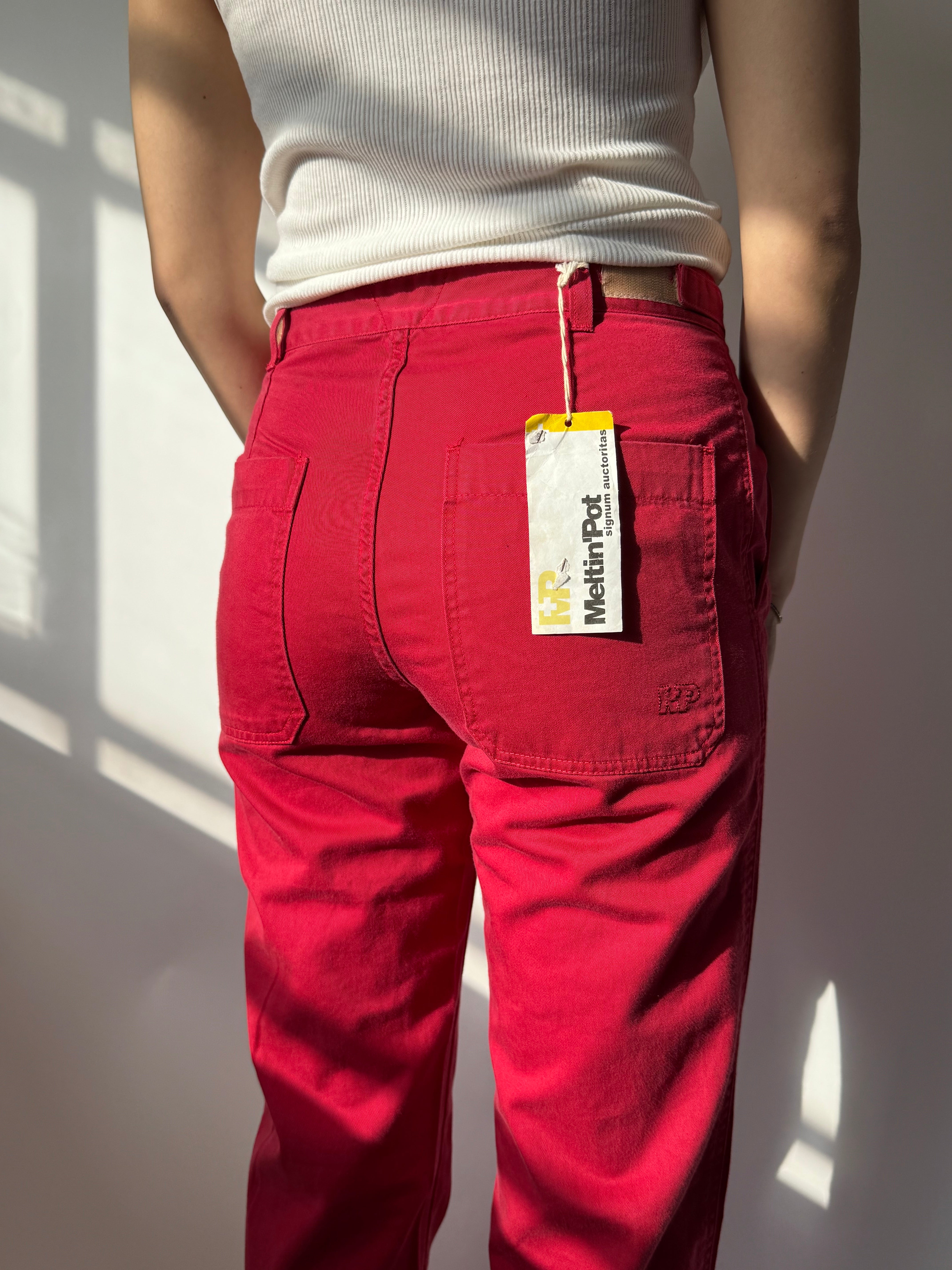 מכנסי צ׳ינו אדומים (36)