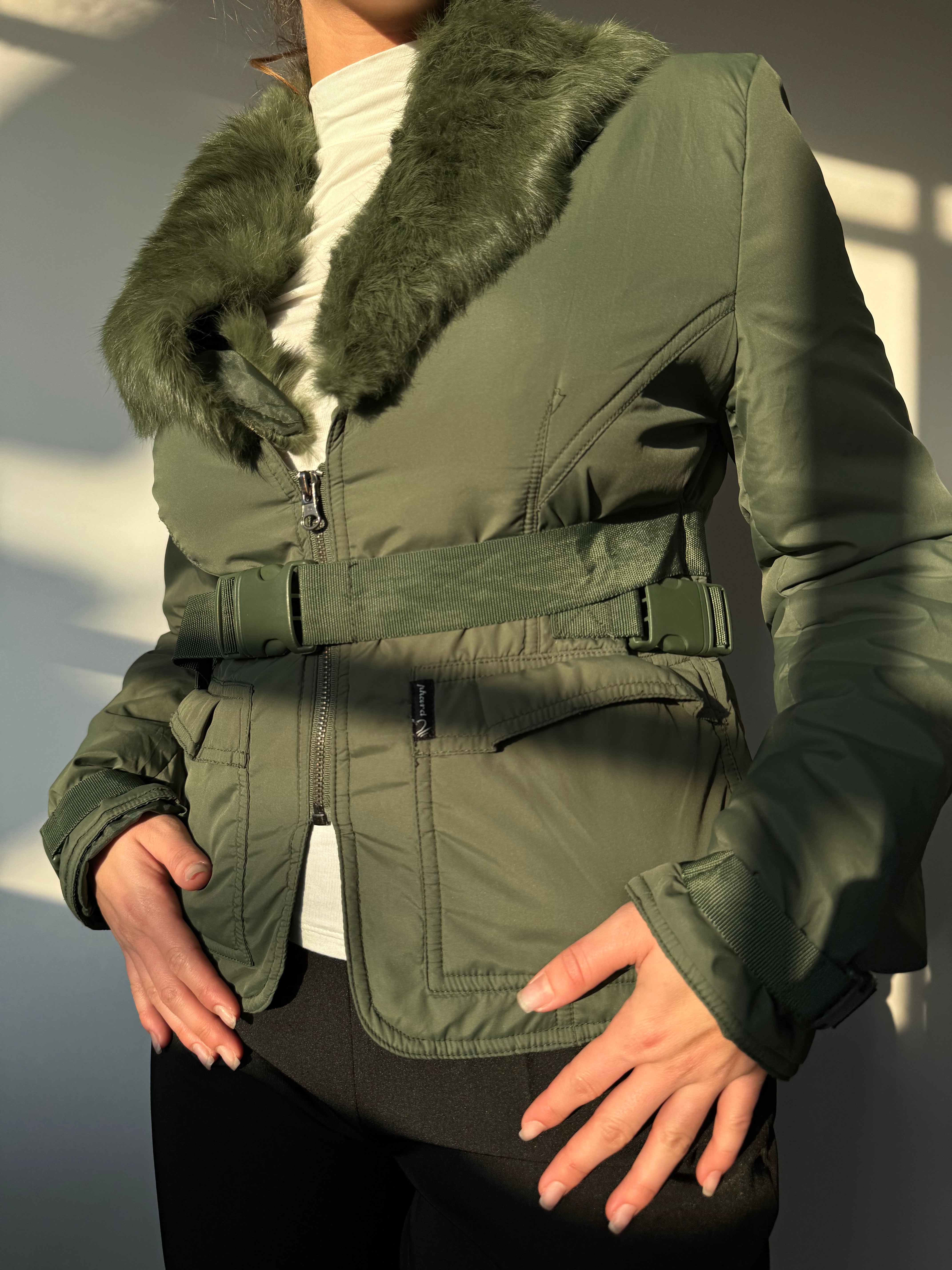 מעיל פוף בשילוב פרווה (M)