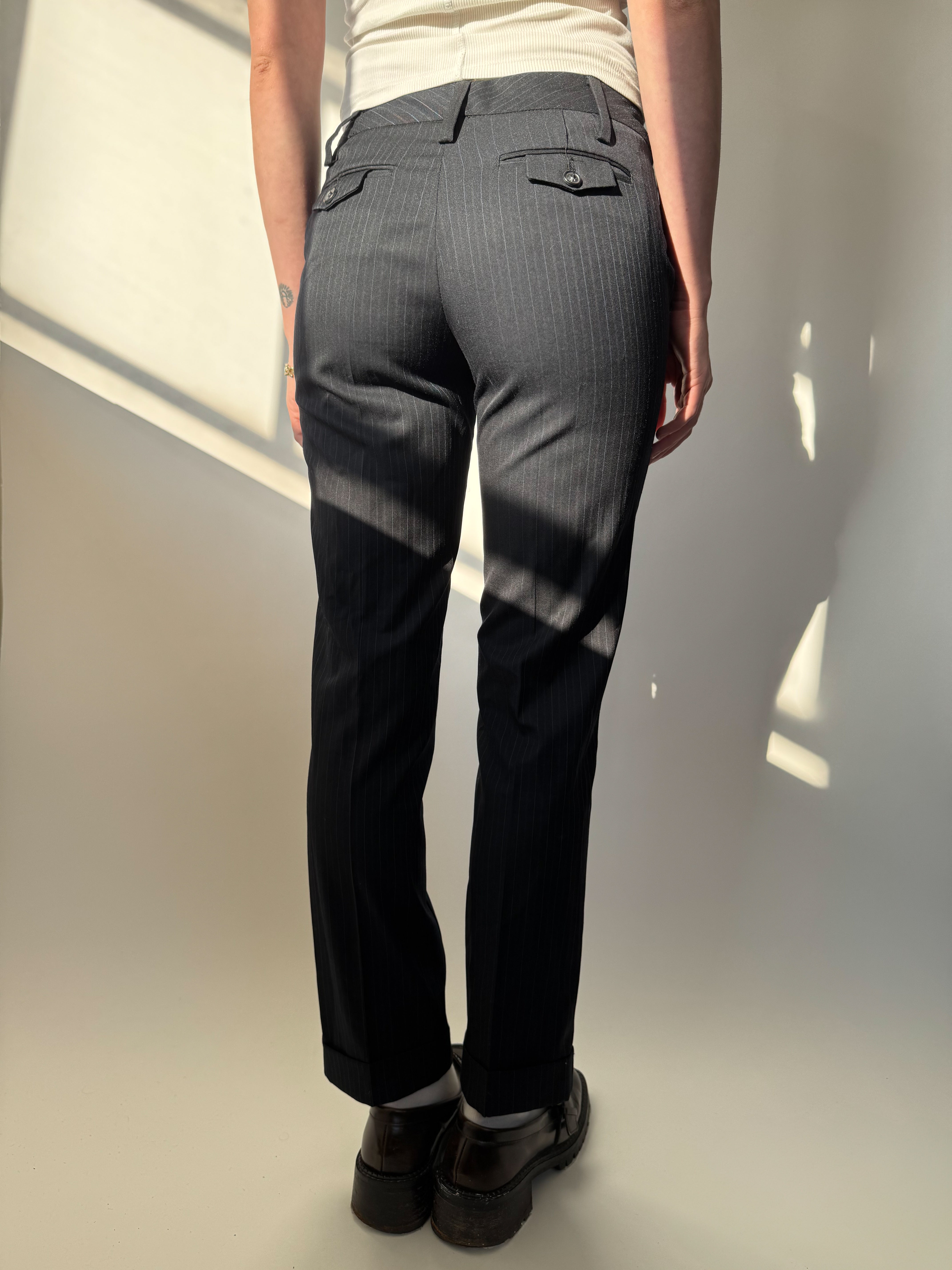 מכנסיים מחויטים בשילוב פסים (34)