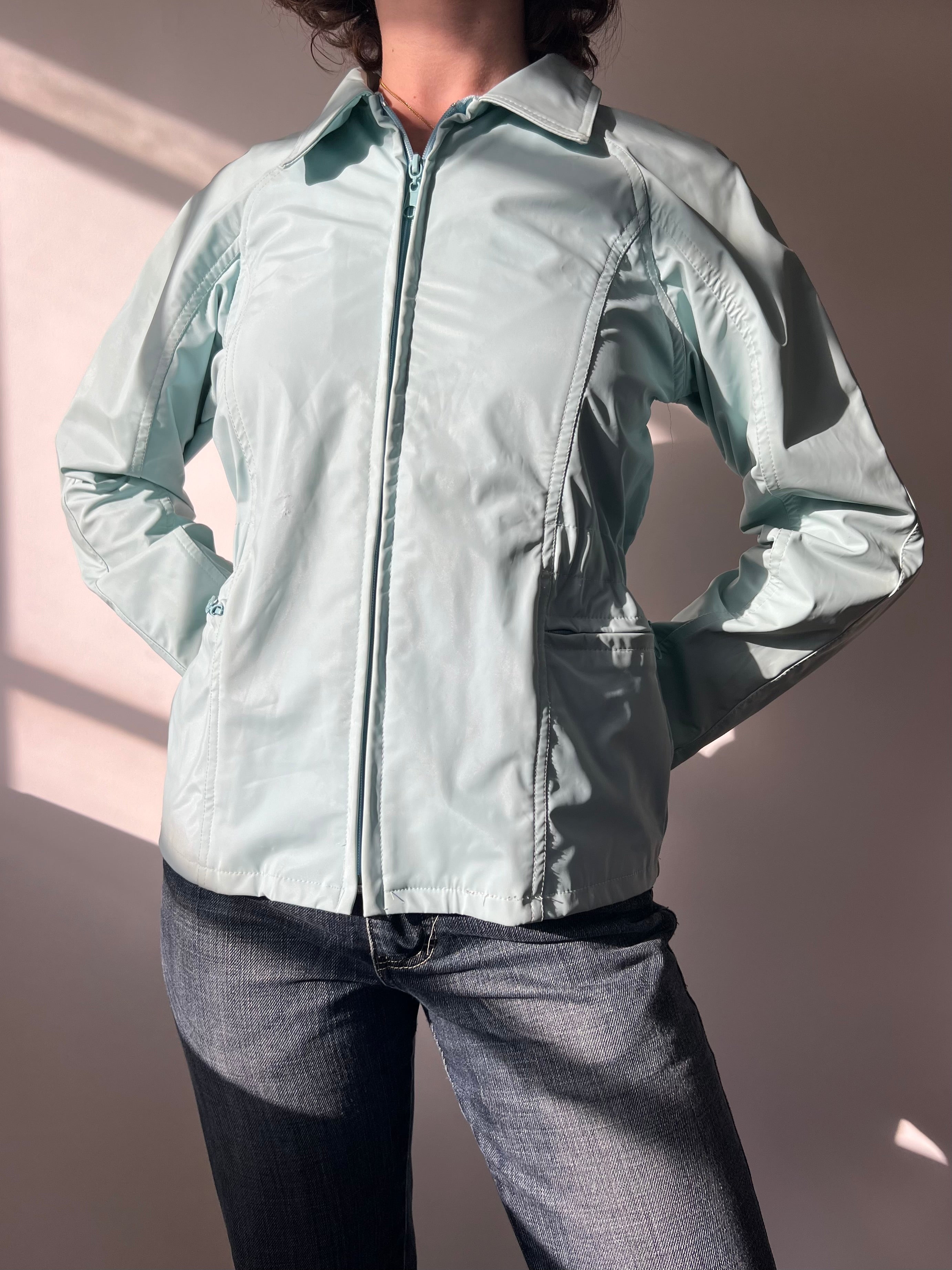 ג׳קט תכלת עם כיווץ (XS-S)