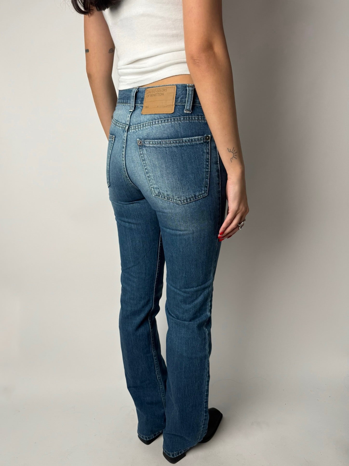 ג׳ינס בגזרה מתרחבת Benetton (34)