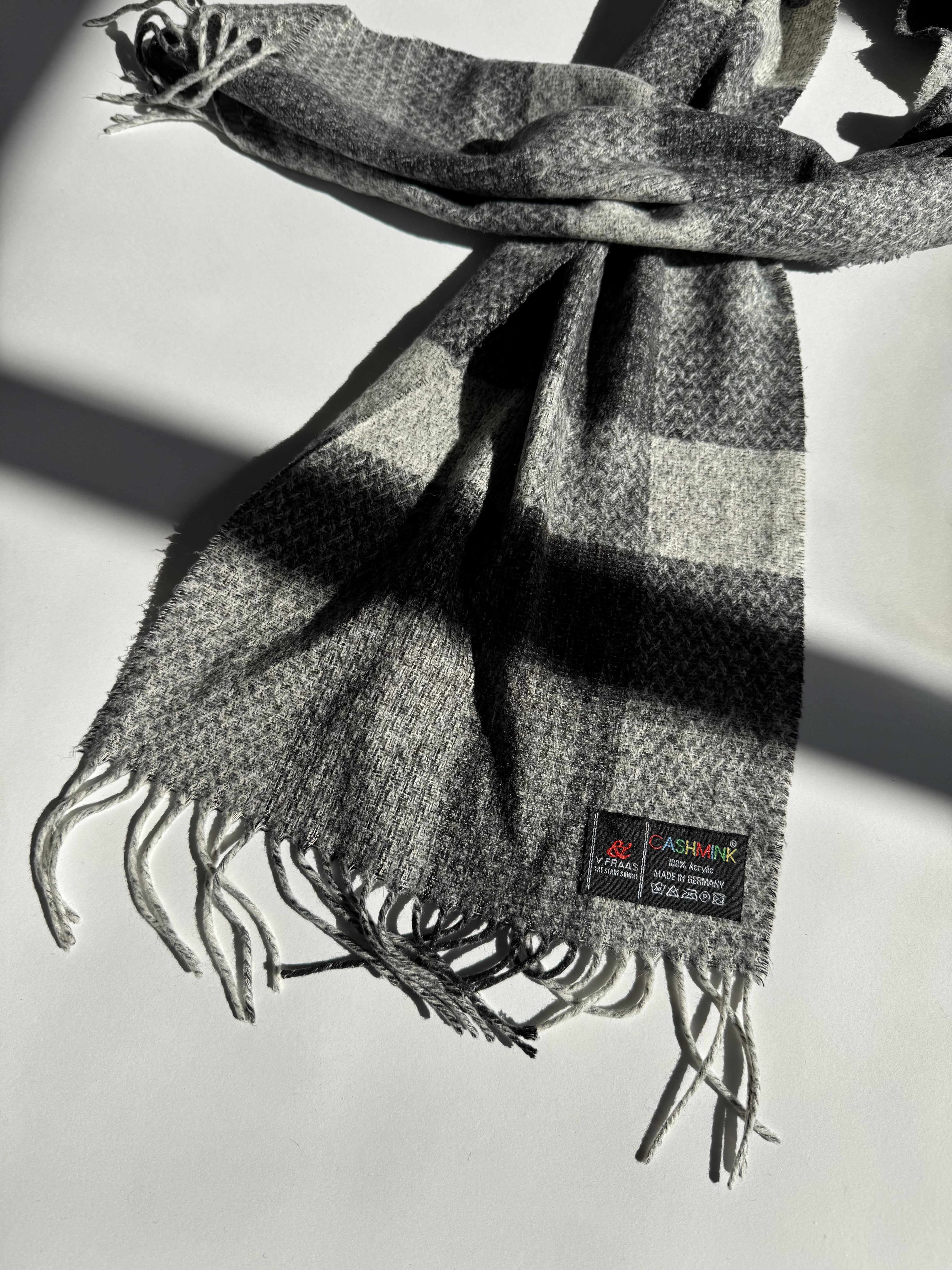 צעיף משבצות אפרפר