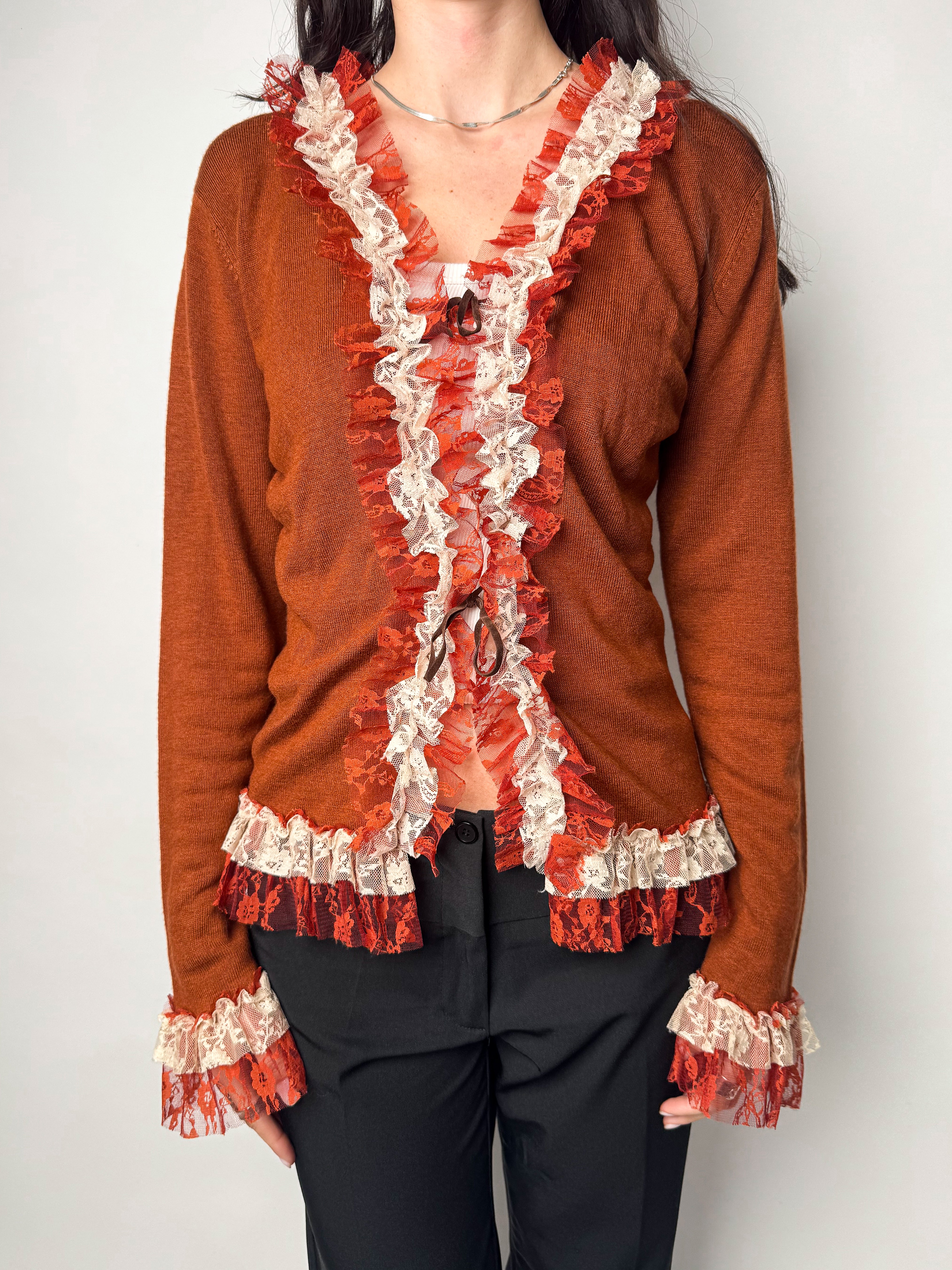 עליונית סרוגה בשילוב מלמלה (M)