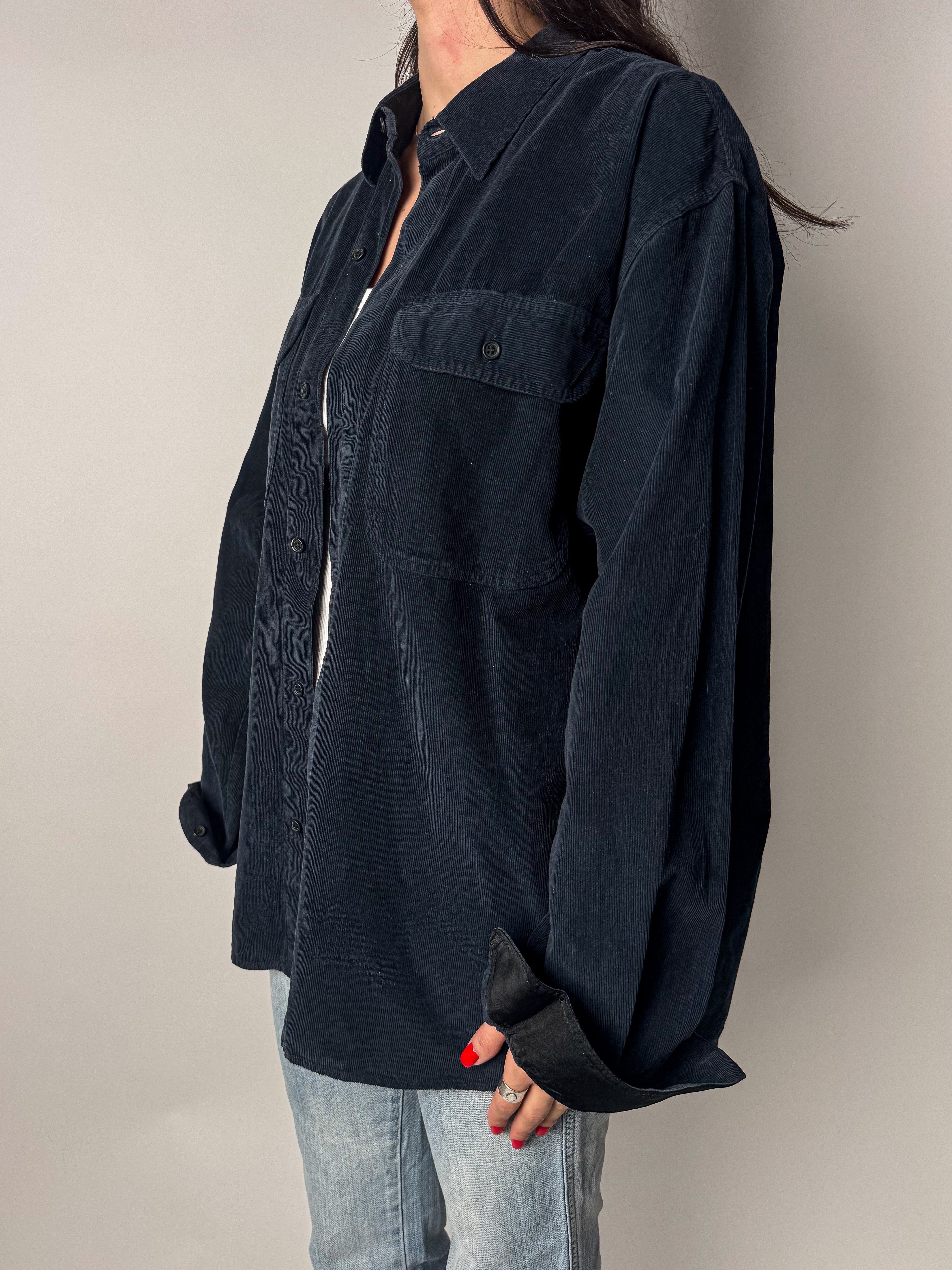 חולצת קורדרוי מכופתרת (L)