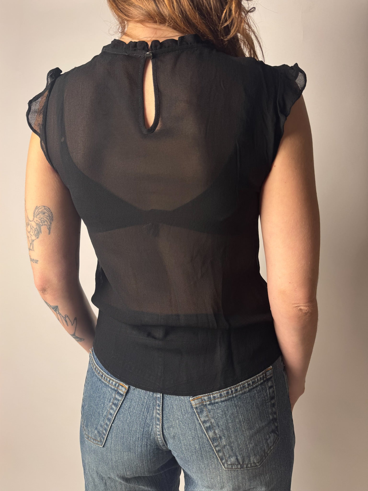 גופיה שחורה שקפקפה (M)