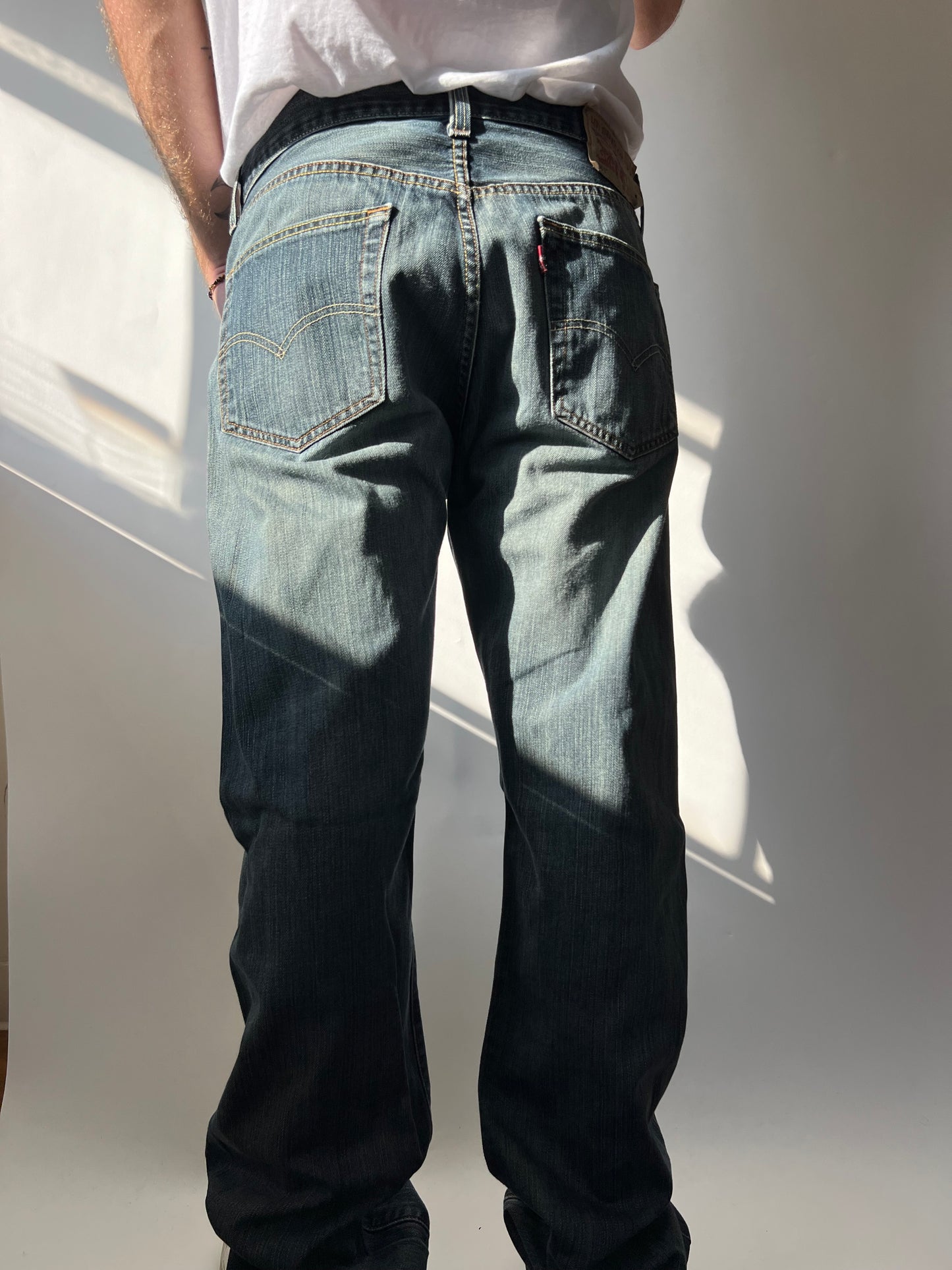 ג׳ינס משופשף Levi's 501 (46)