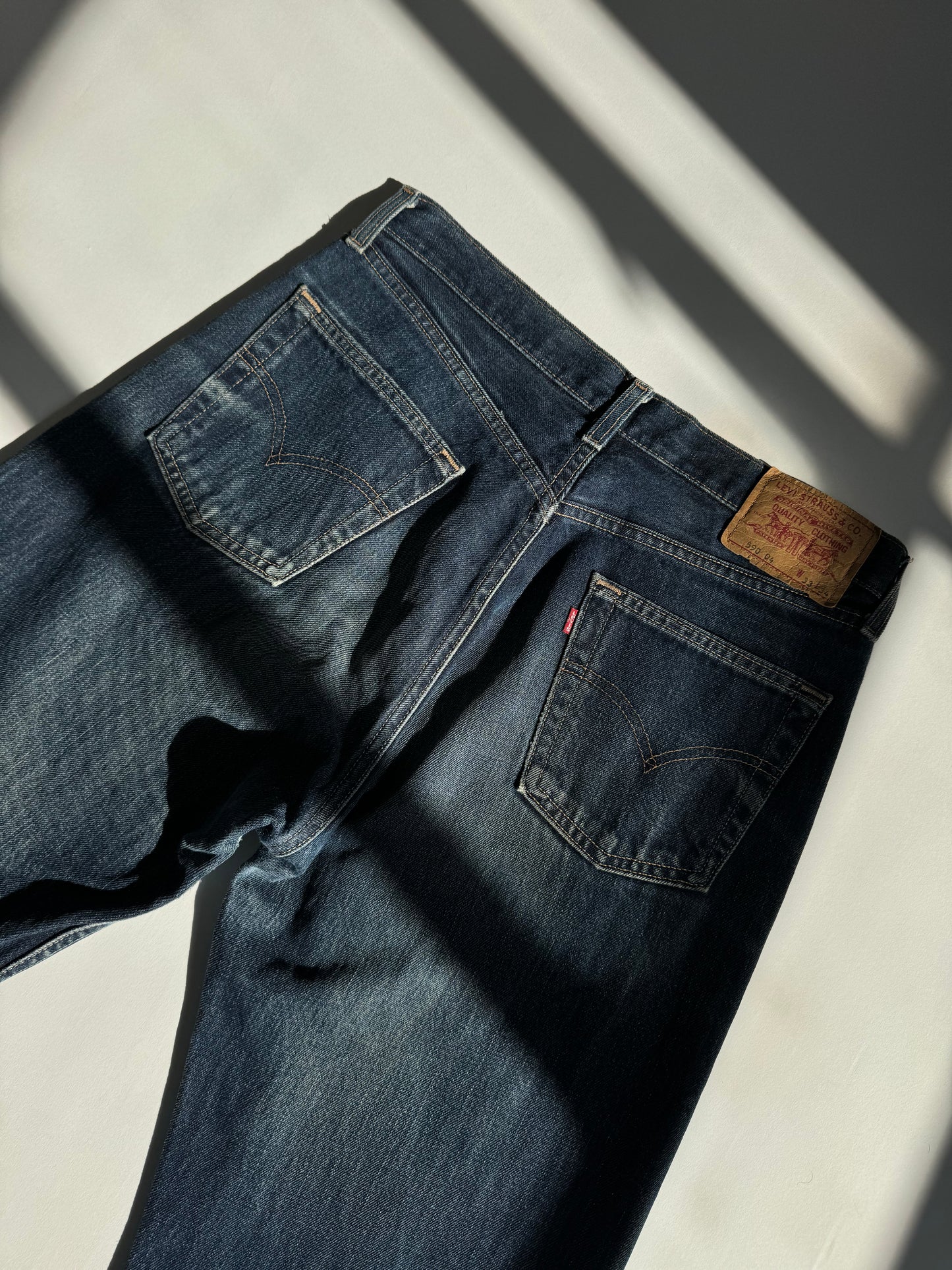 ג׳ינס כהה Levi's (43)