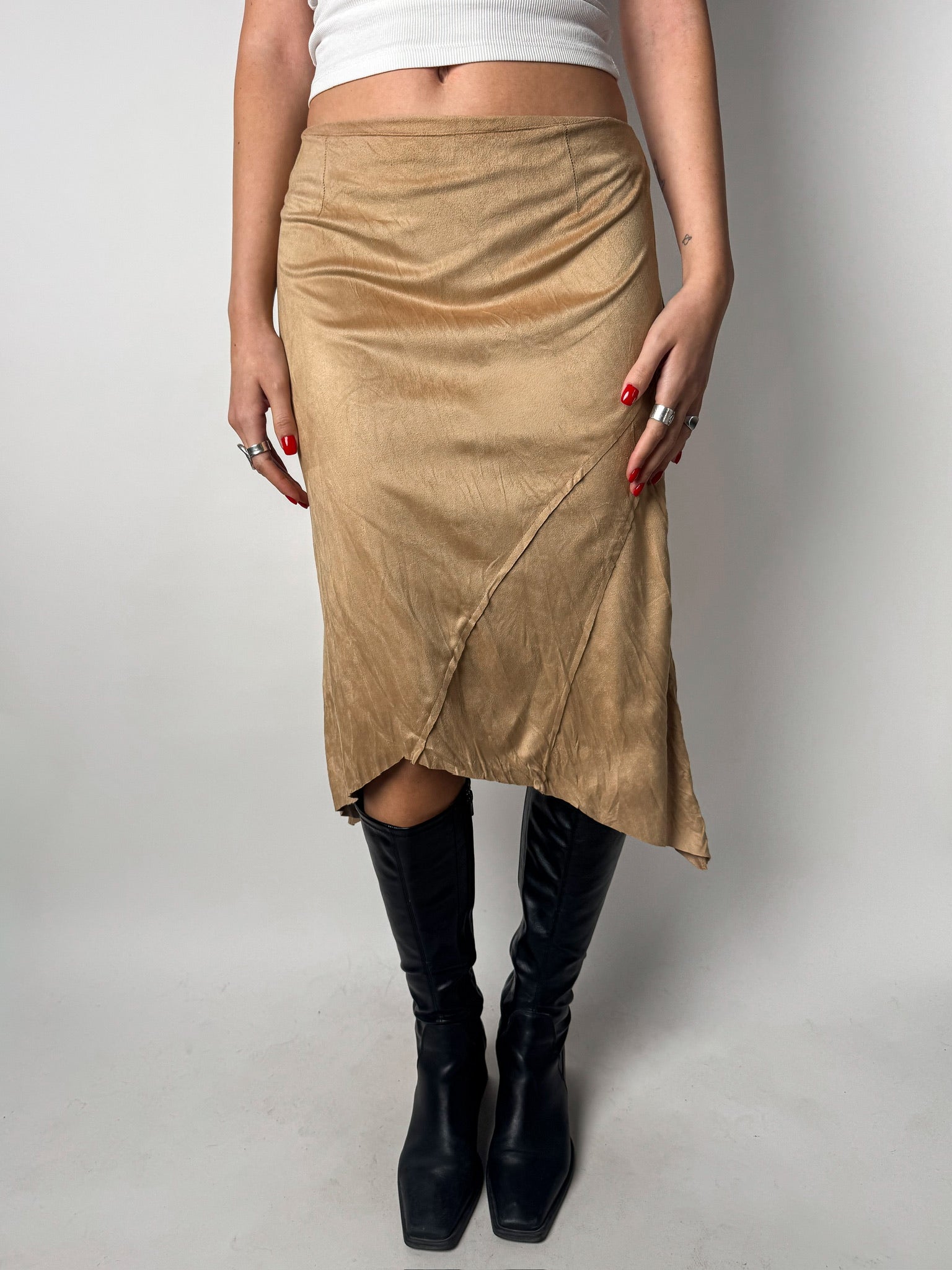 חצאית מידי א-סימטרית בצבע חום בהיר (36)