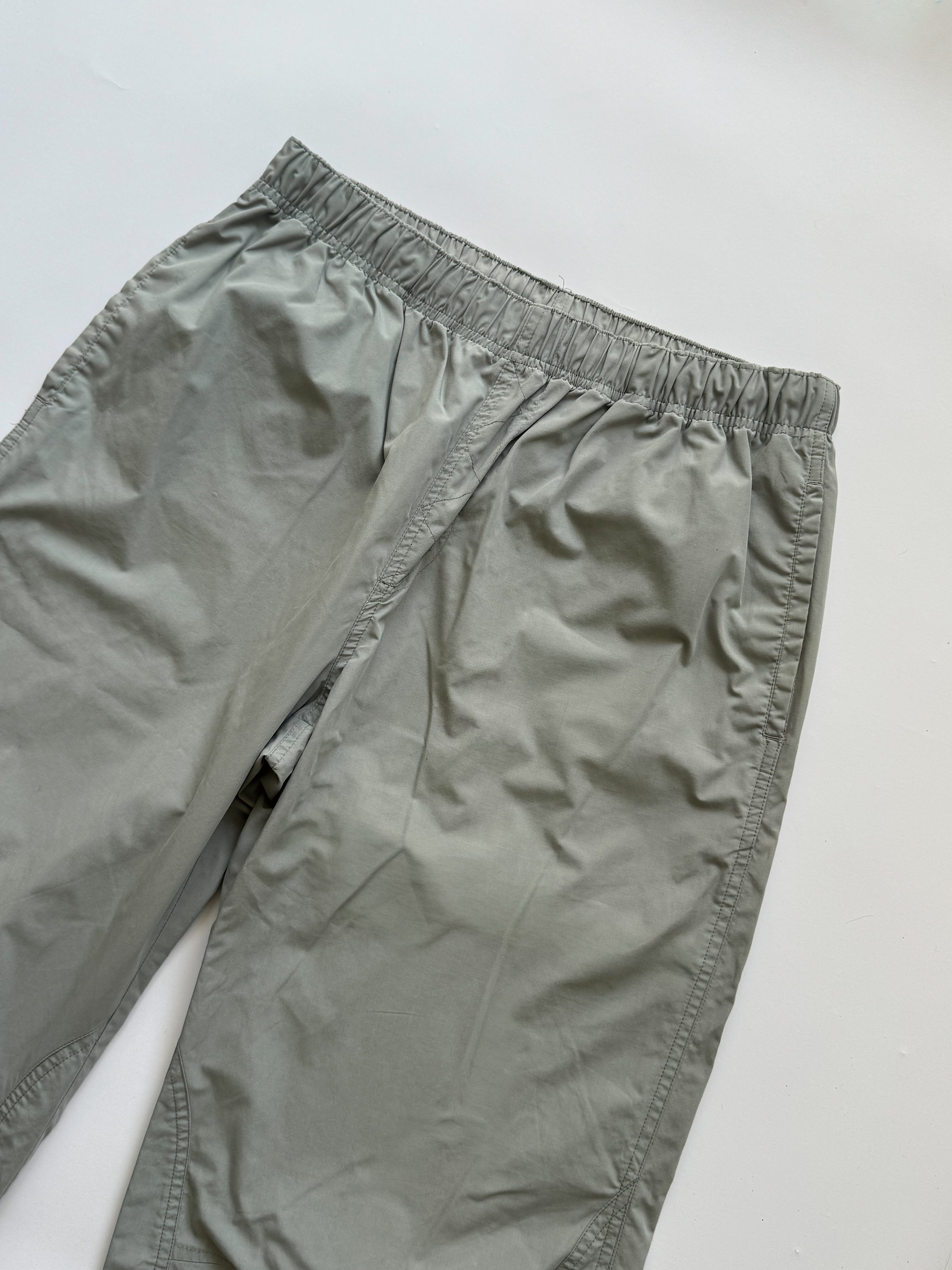 מכנסי ספורט קפרי Champion (L)