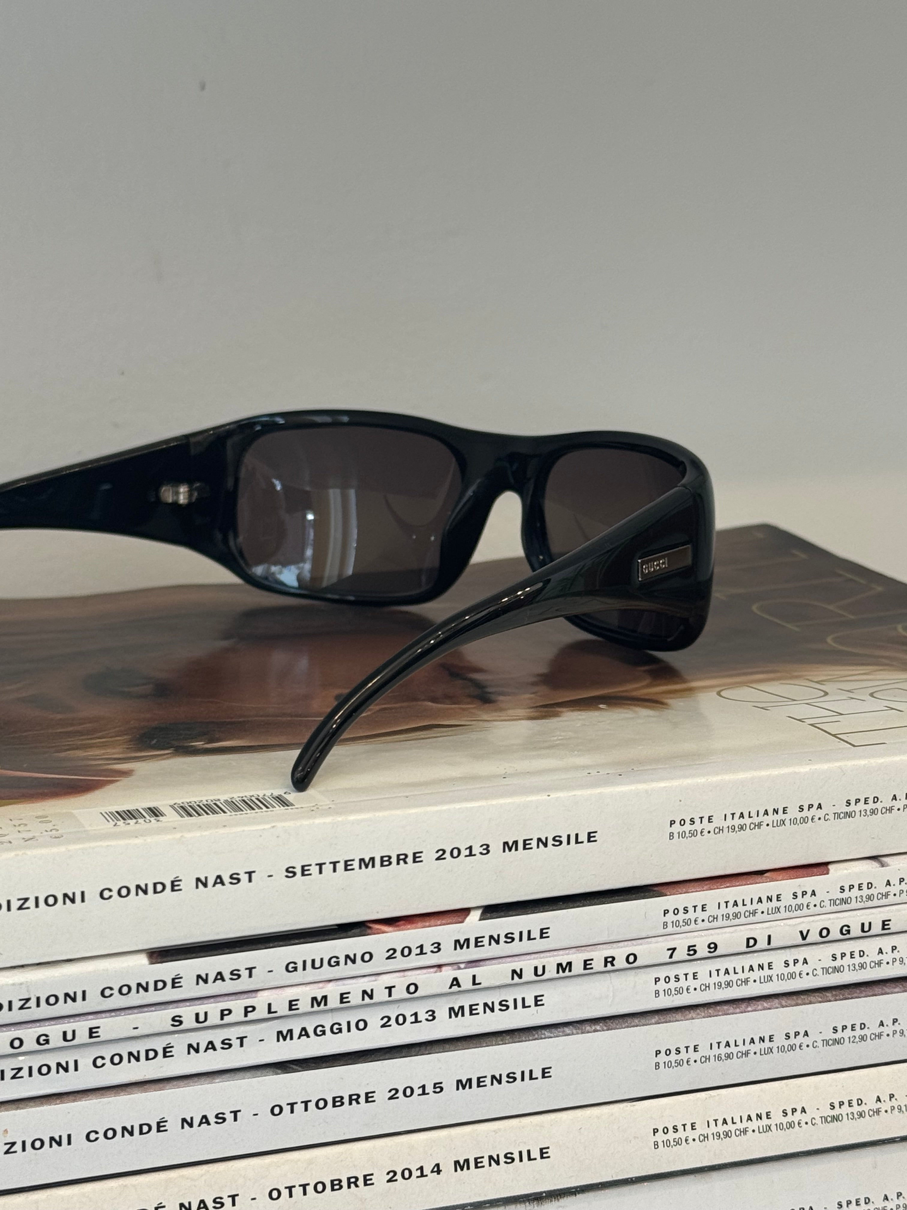 משקפי שמש שחורים Gucci