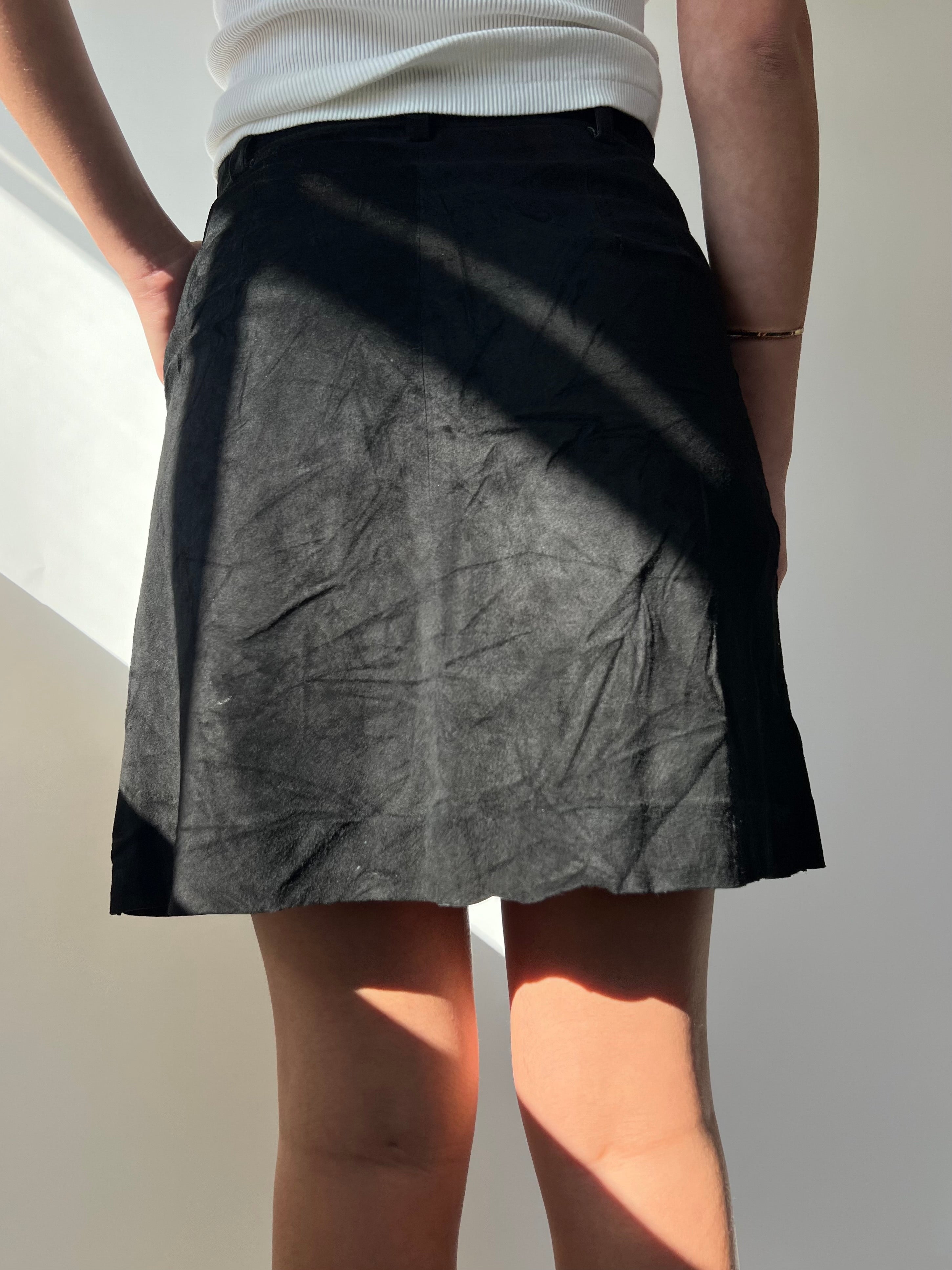 חצאית זמש שחורה (38)