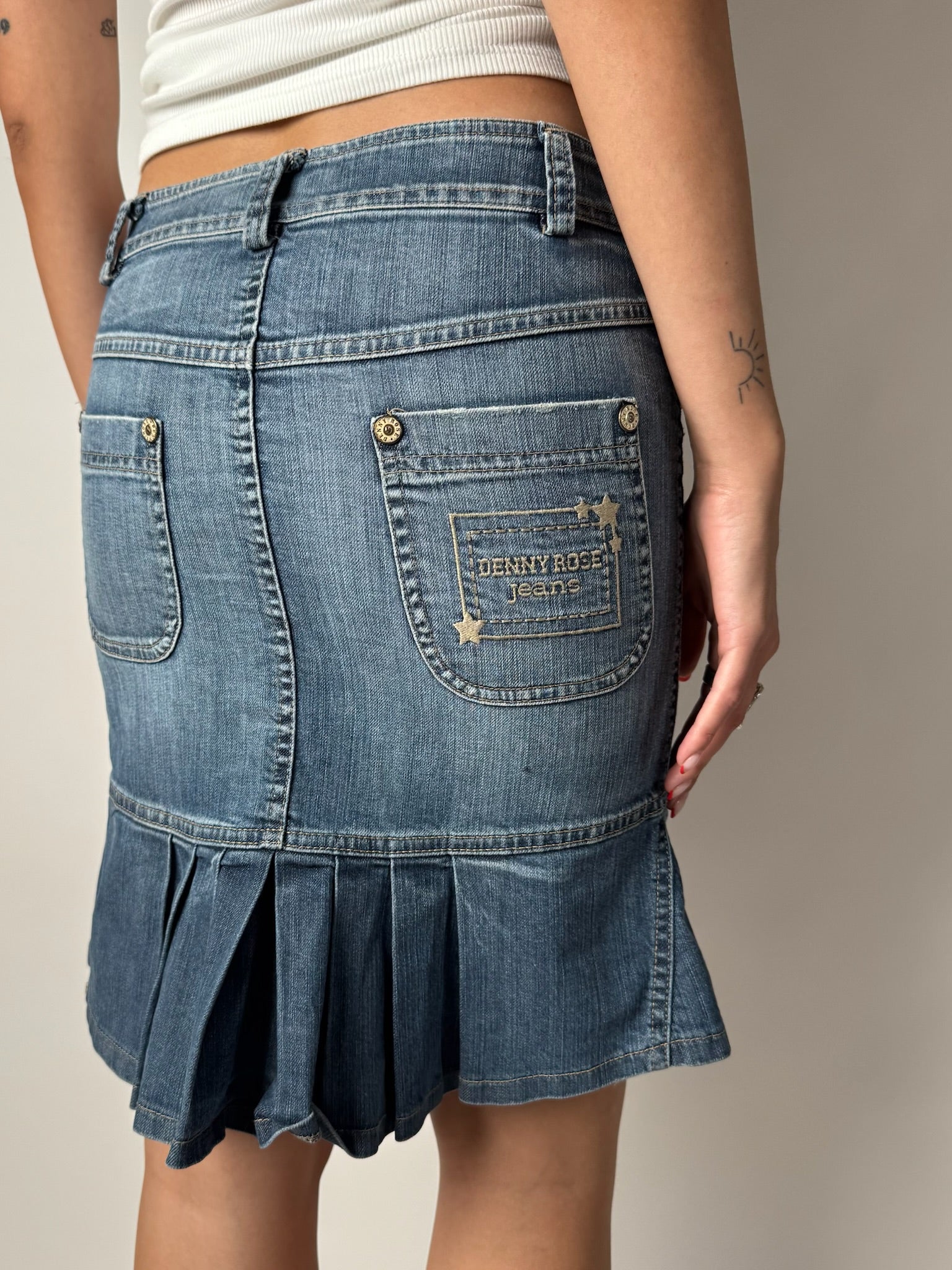 חצאית ג׳ינס מיני Denny Rose (36)