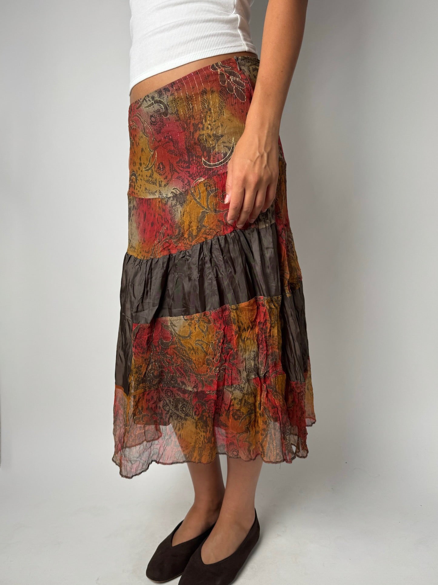 חצאית מקסי בהדפס פייזלי מנצנץ  (38-40)