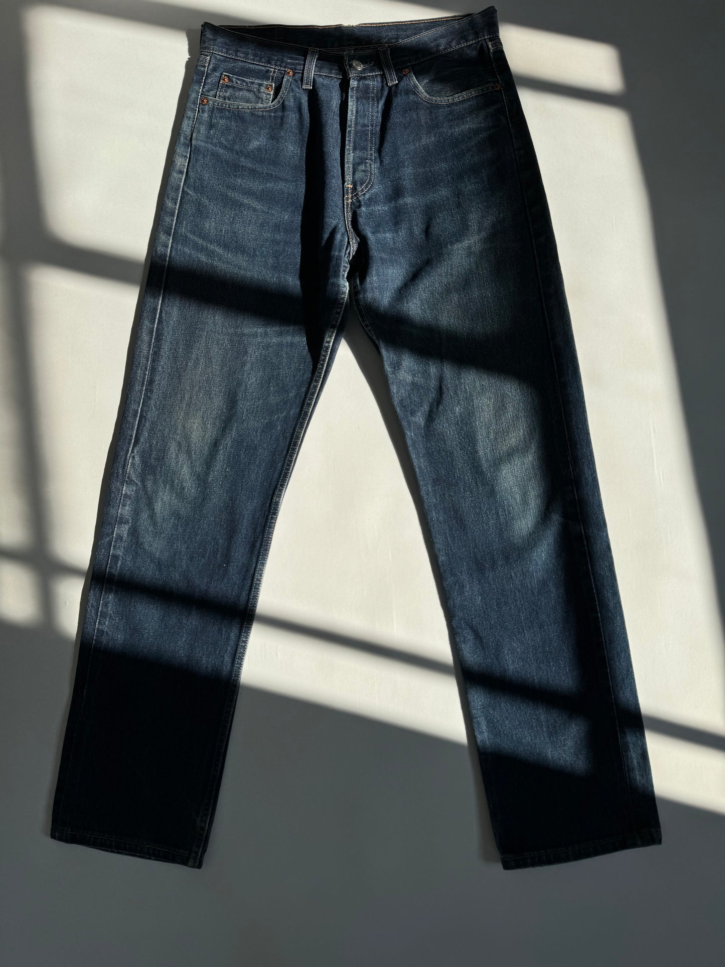 ג׳ינס כהה Levi's (43)