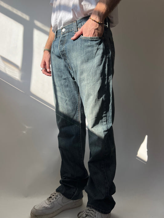 ג׳ינס משופשף Levi's 501 (46)