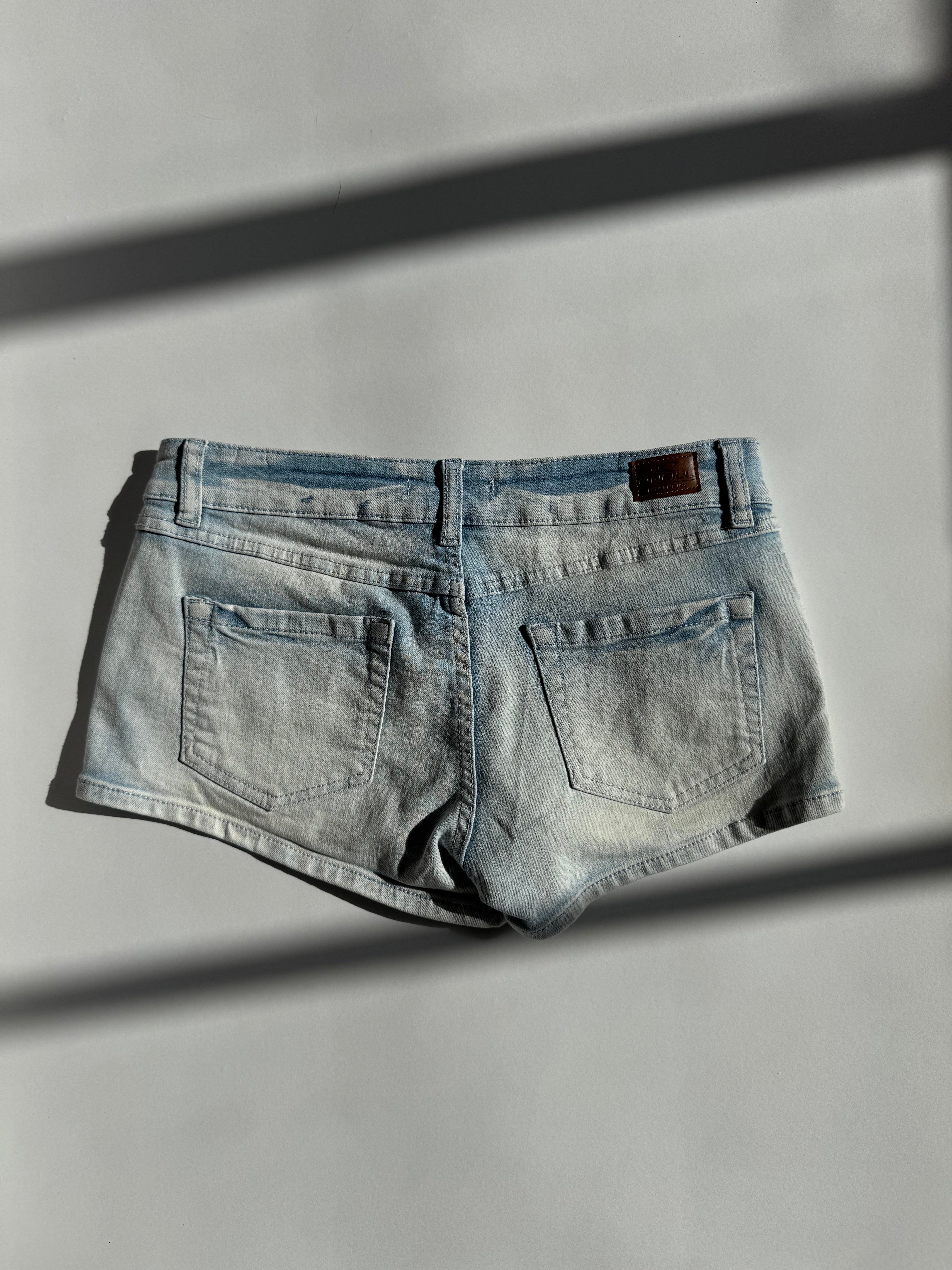 ג׳ינס קצר בגזרה נמוכה O'neill (36)