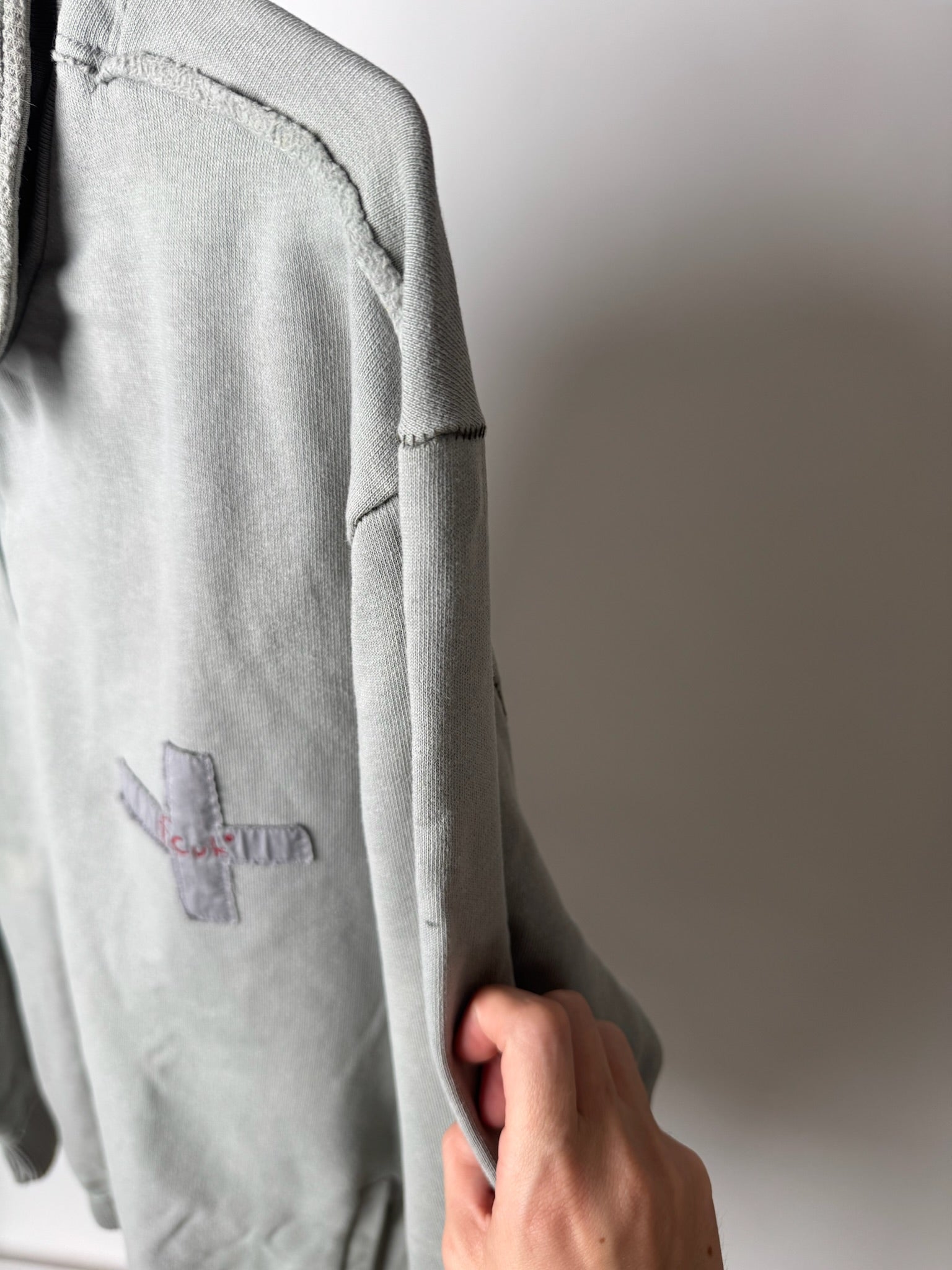 סווטשרט אפור בהיר (XL)