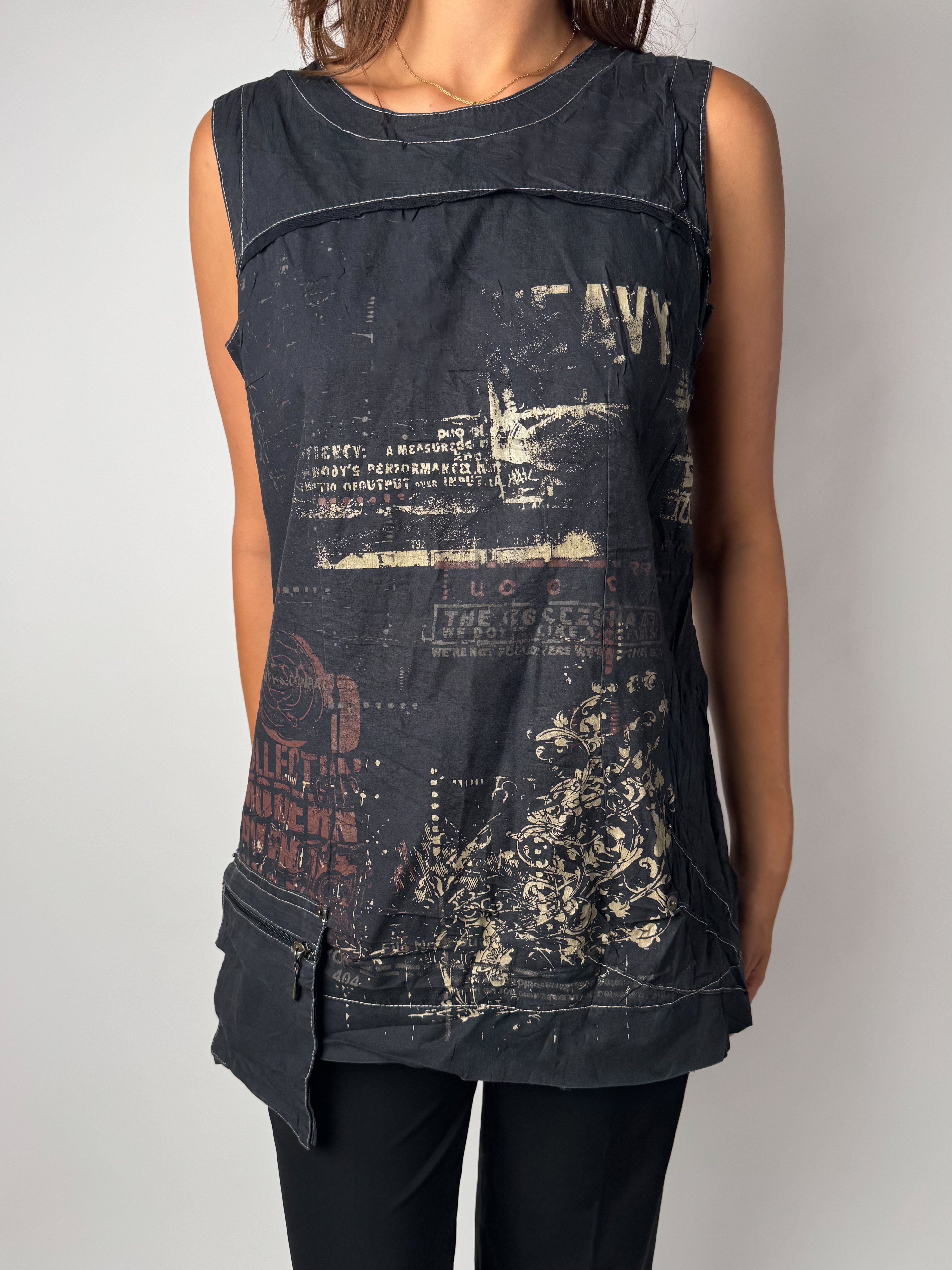 טוניקה בהדפס גרפי (M)