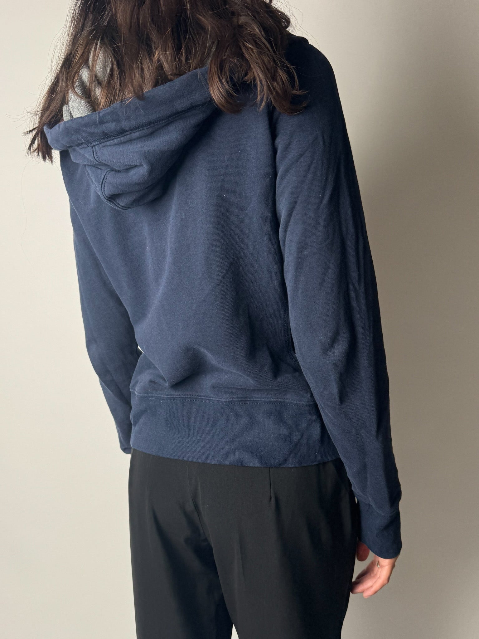 סווטשרט לוגו Abercrombie & Fitch (S-M)