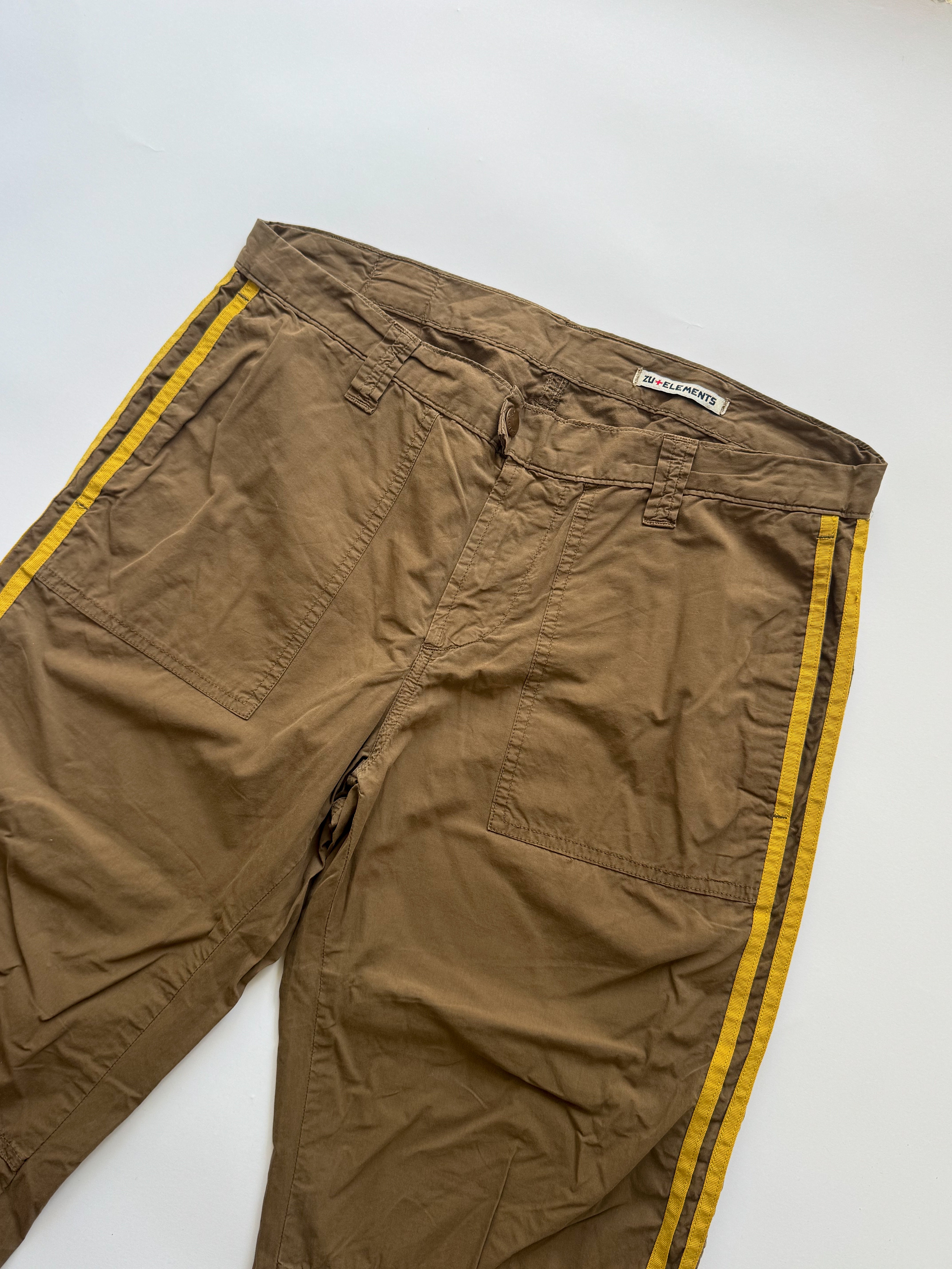 מכנסי קפרי בשילוב פסי צד (40)