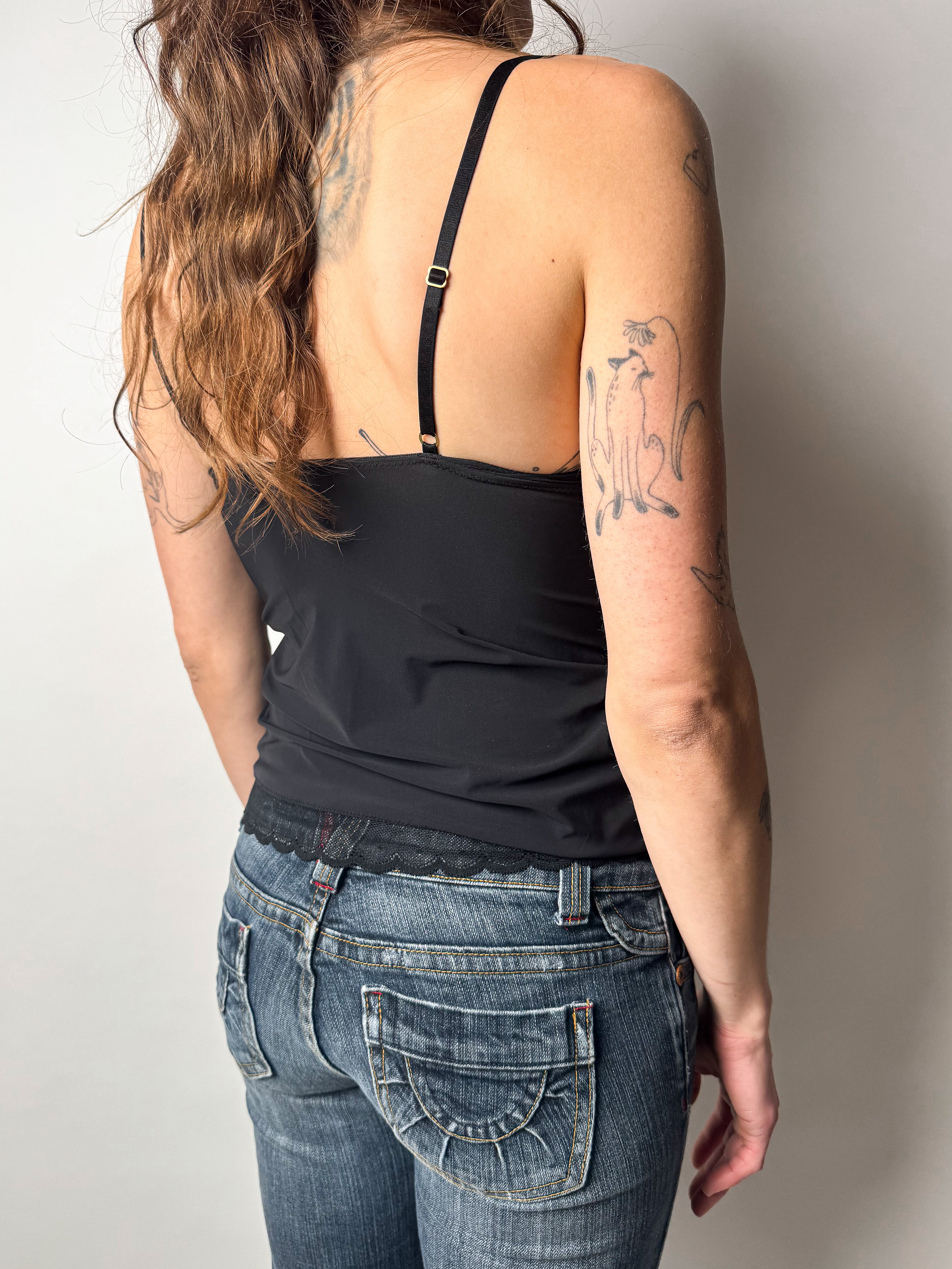 גופיית לייקרה בשילוב תחרה (XS)