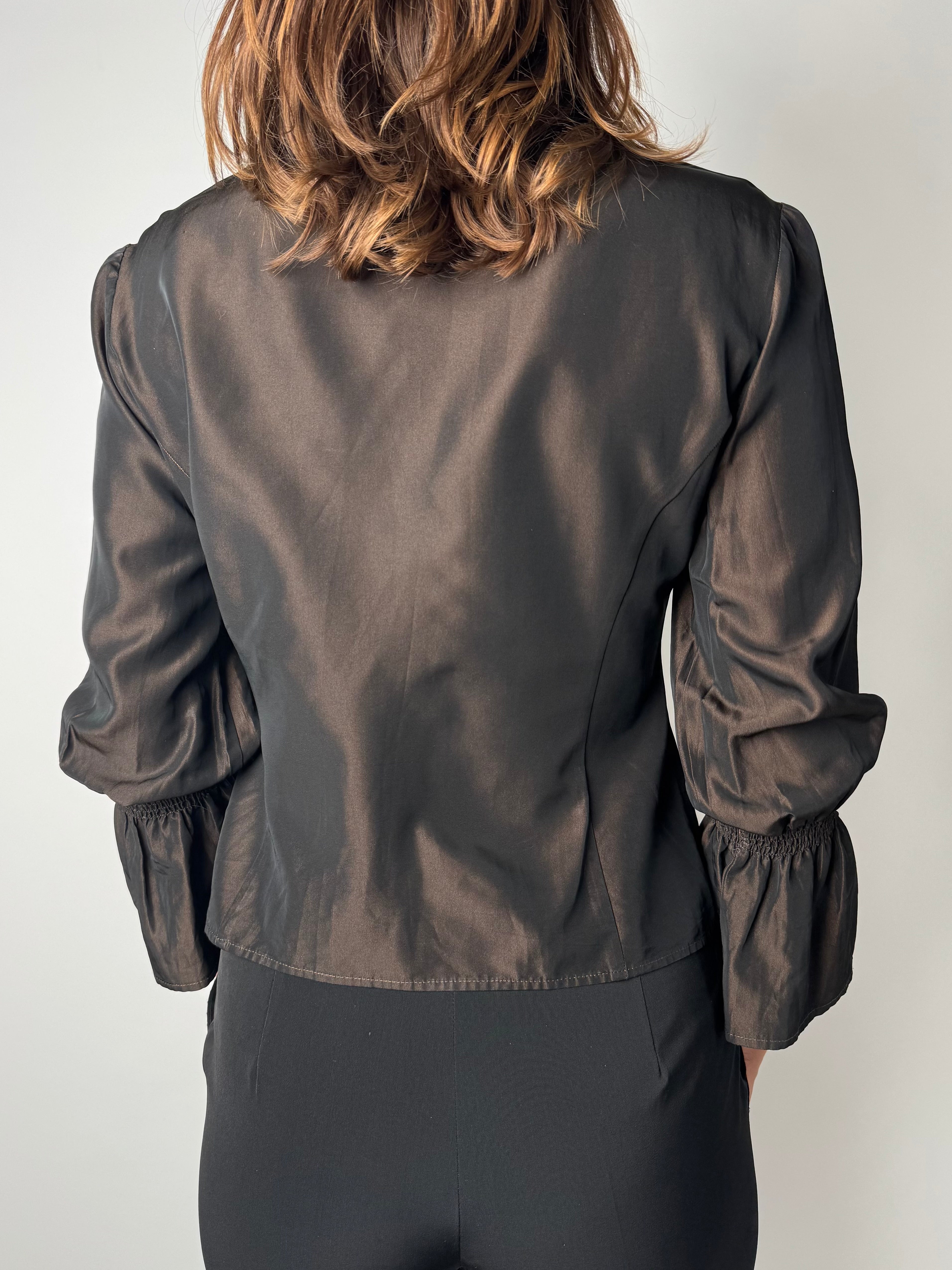 חולצה מכופתרת מטאלית בשילוב מלמלה (S-M)