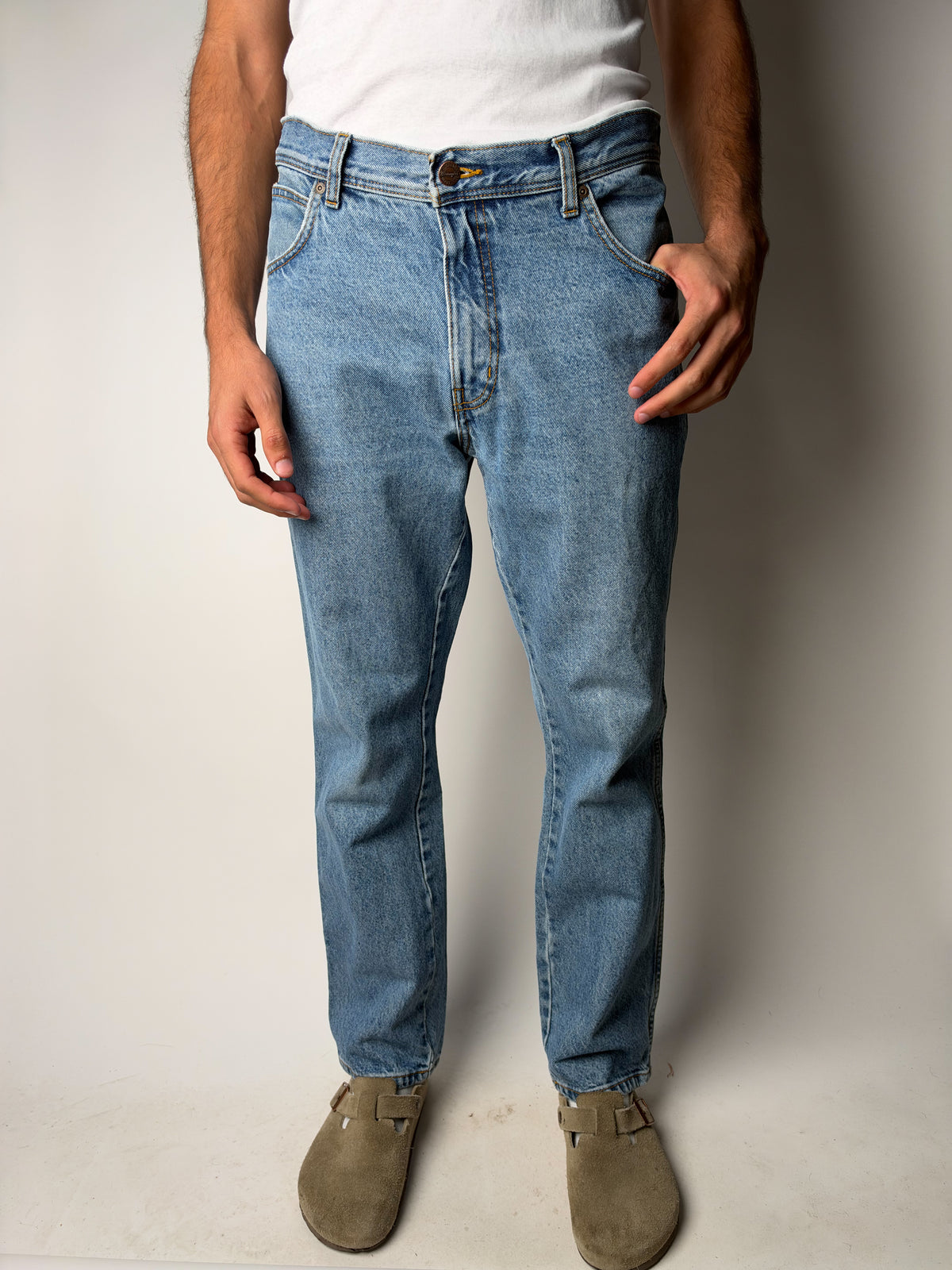 ג׳ינס בהיר Wrangler (44)