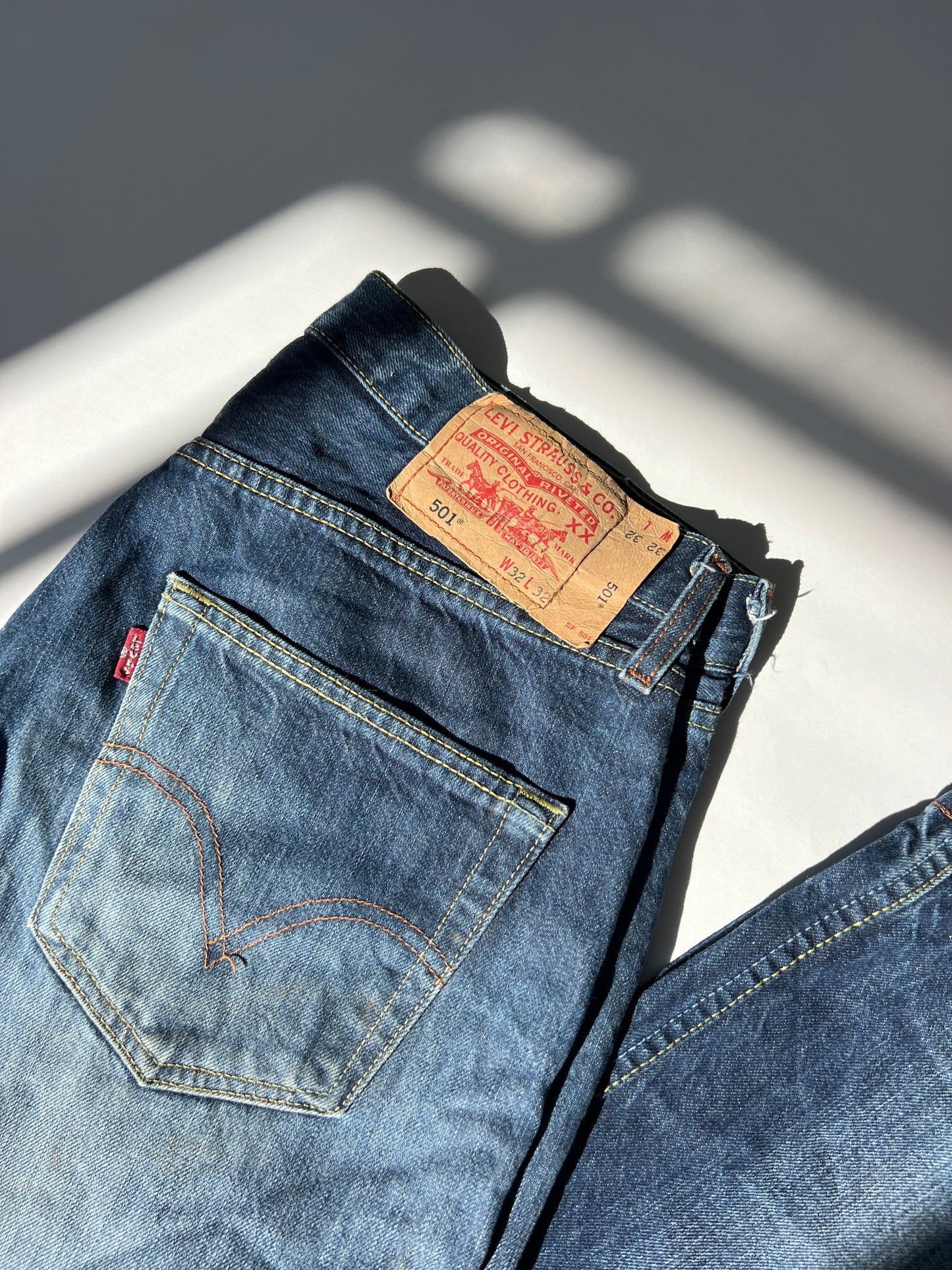 ג׳ינס כהה 501 Levi's (42)