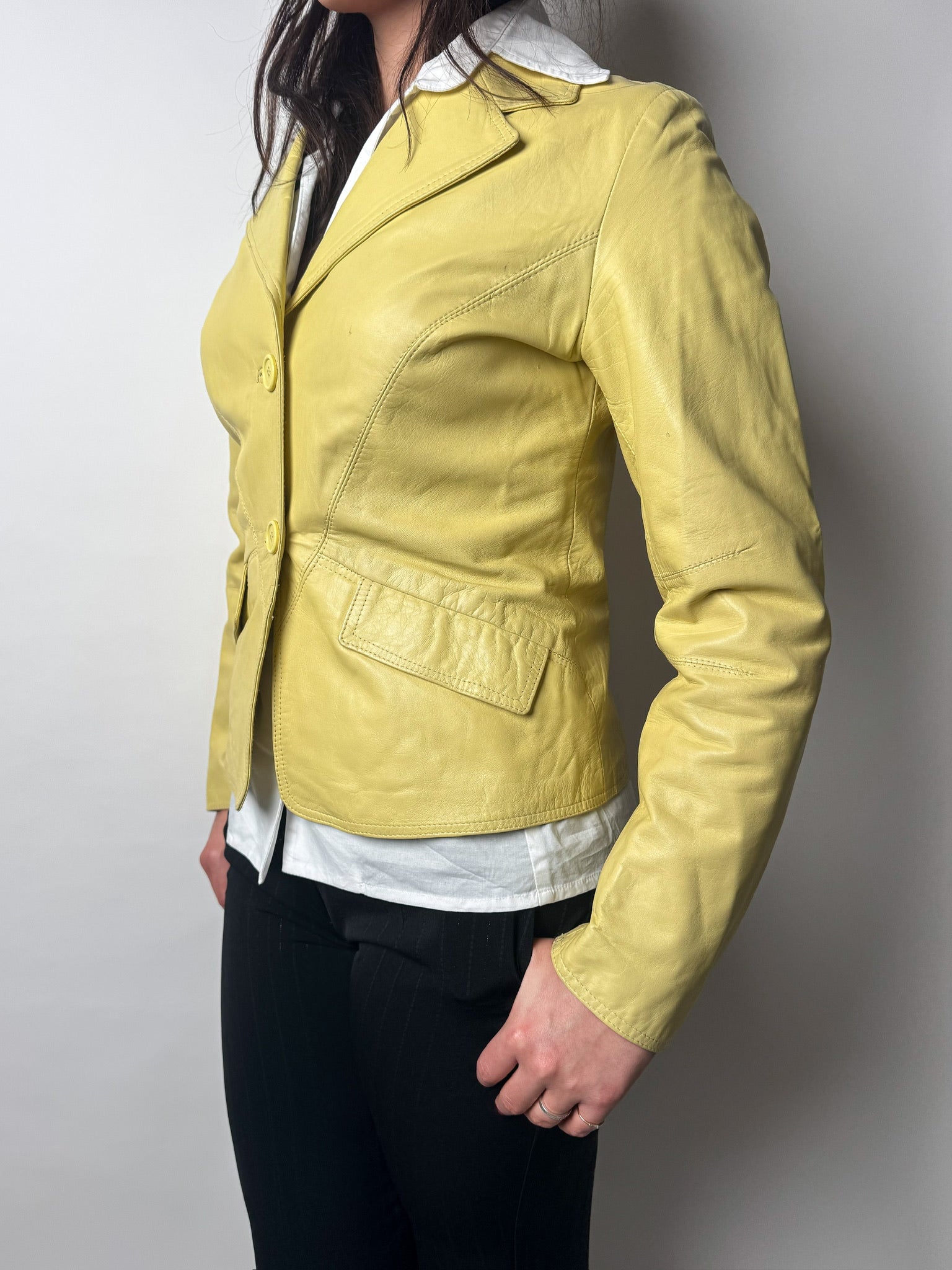 מעיל עור צהוב (M)