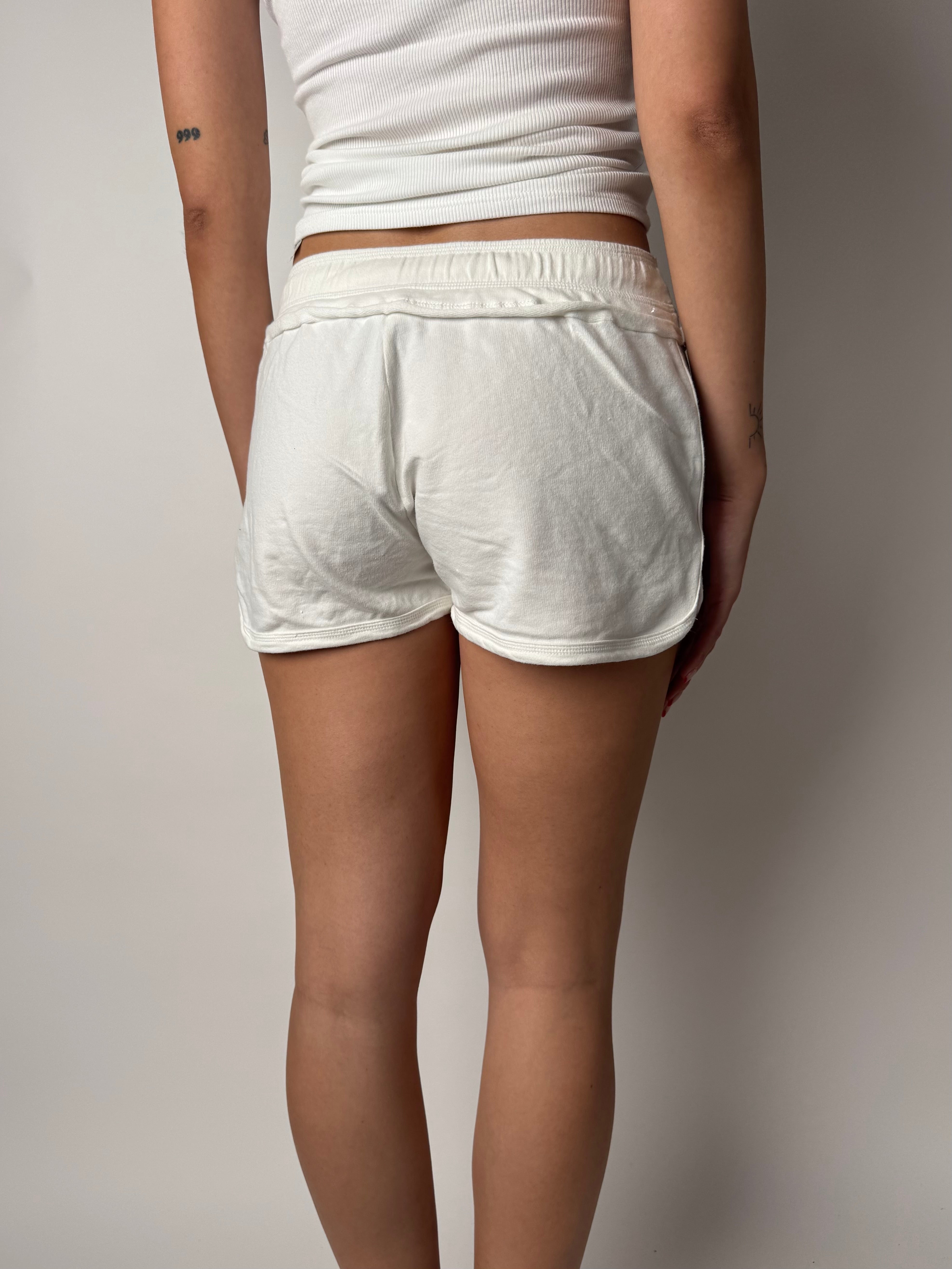 מכנסי טרנינג קצרים (S)