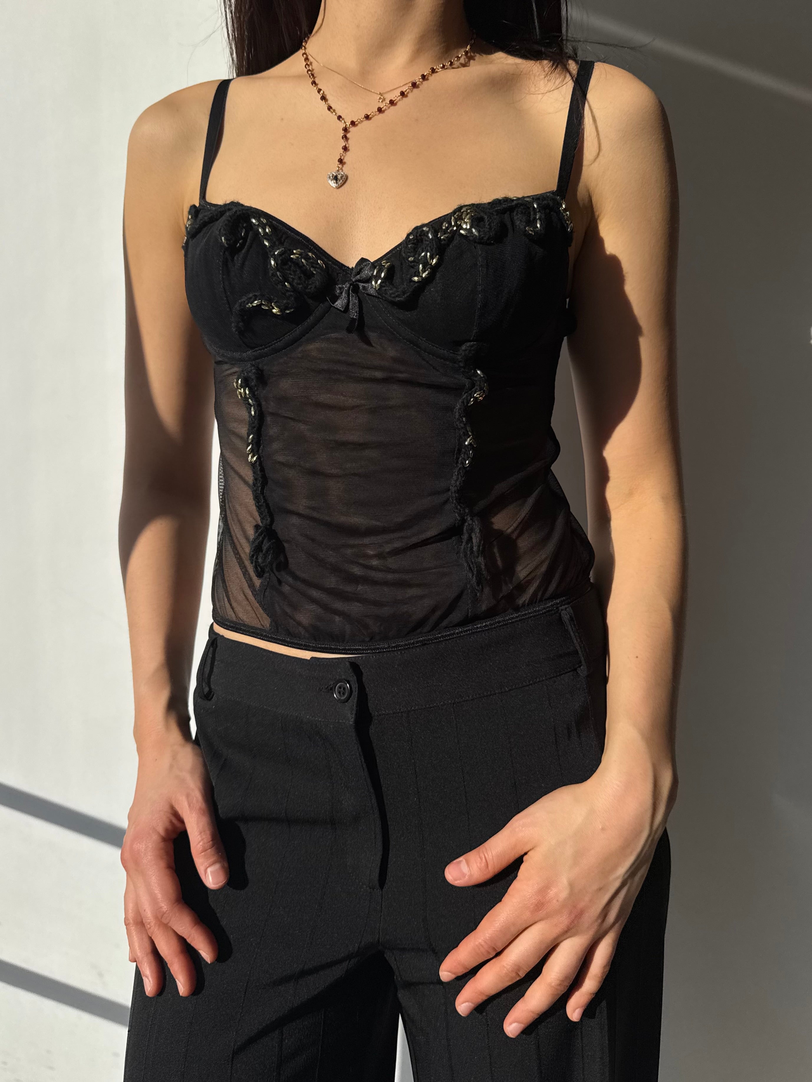 מחוך שחור בשילוב סריגה וחרוזים (S)