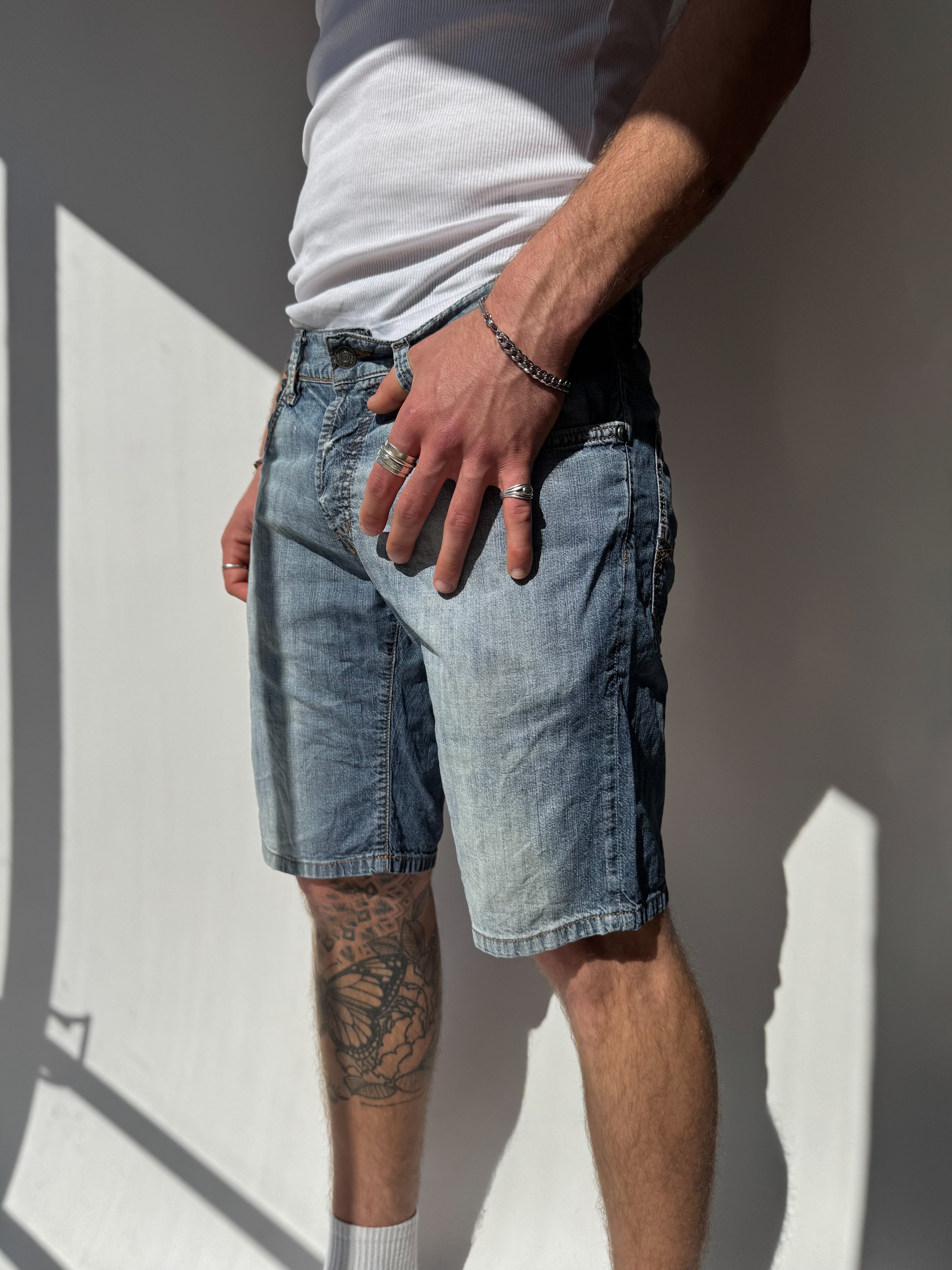 ג׳ינס בגזרה קלאסית (44)