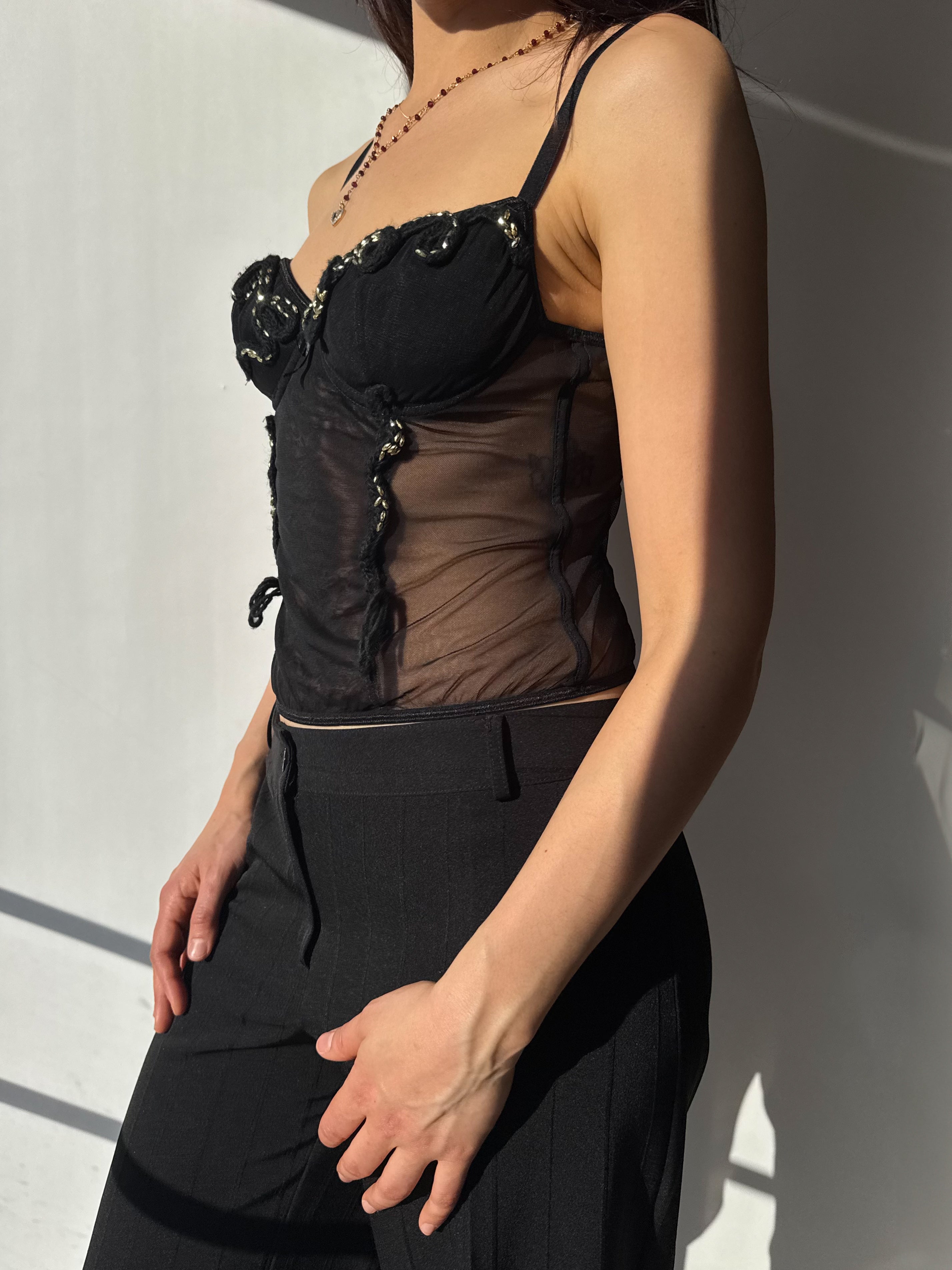 מחוך שחור בשילוב סריגה וחרוזים (S)