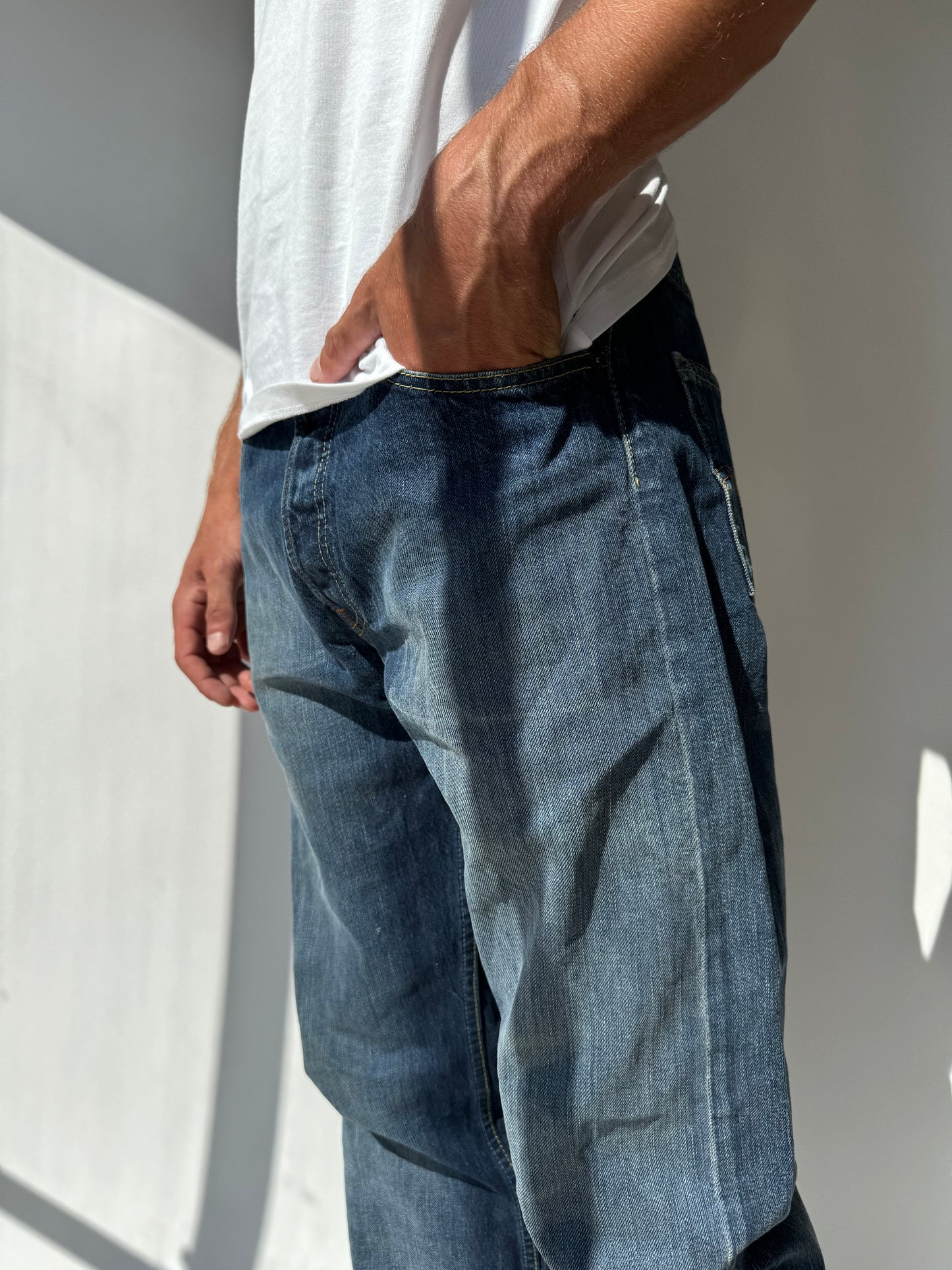 ג׳ינס כהה 501 Levi's (42)