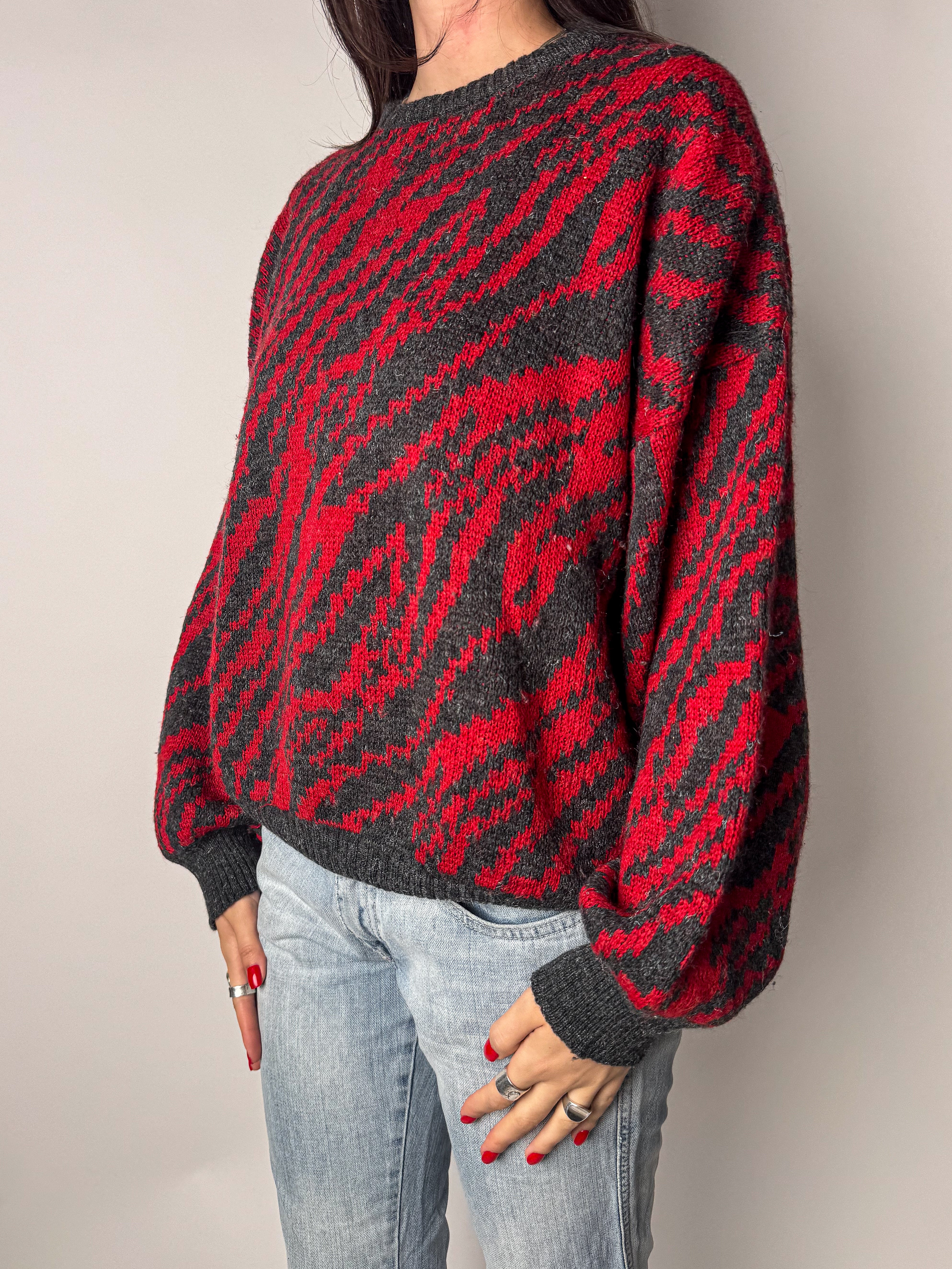 סריג אפור ואדום (M)