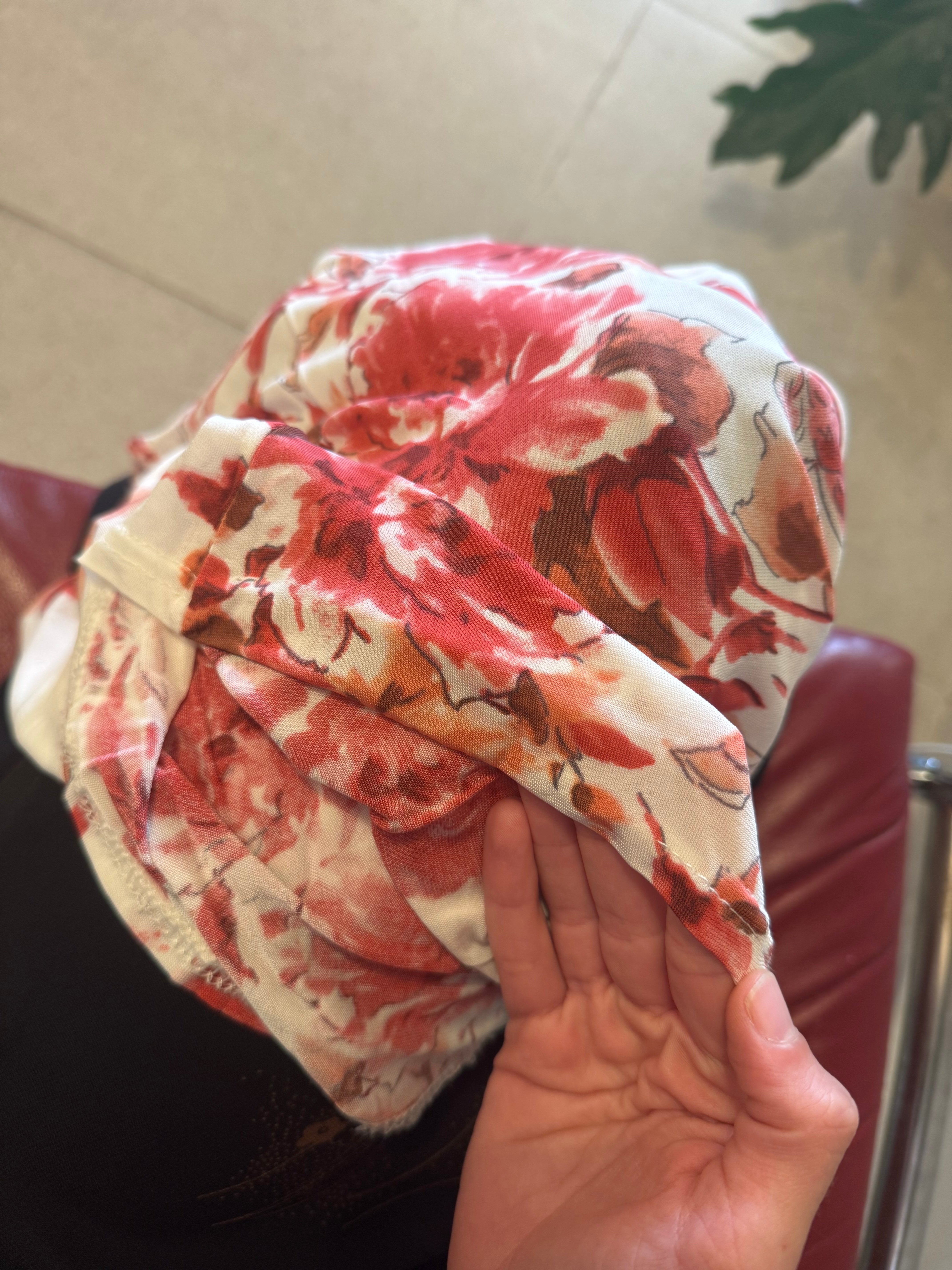 גופיה פרחונית צווארון רפוי (M)