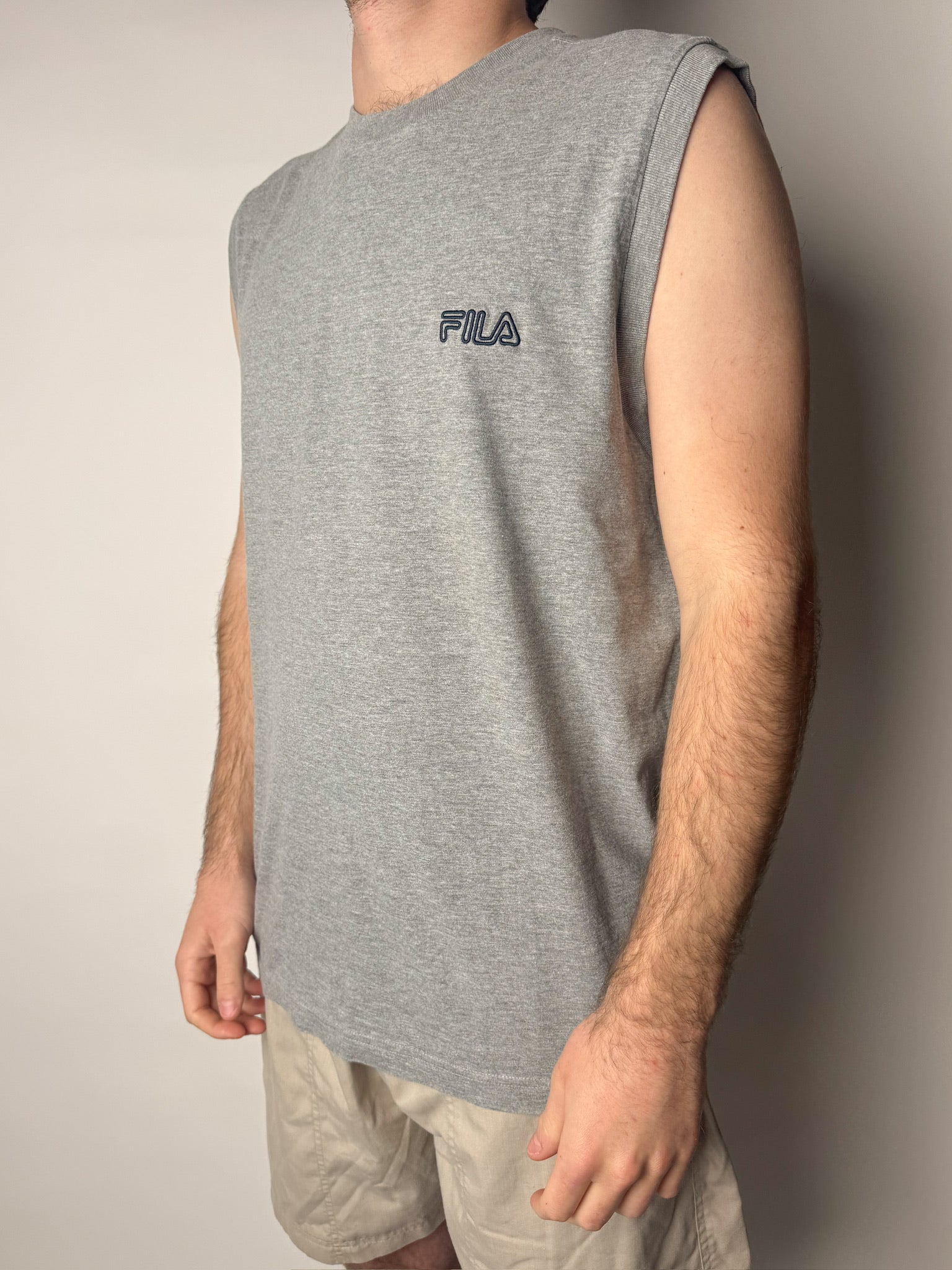 גופיית לוגו FILA (L)