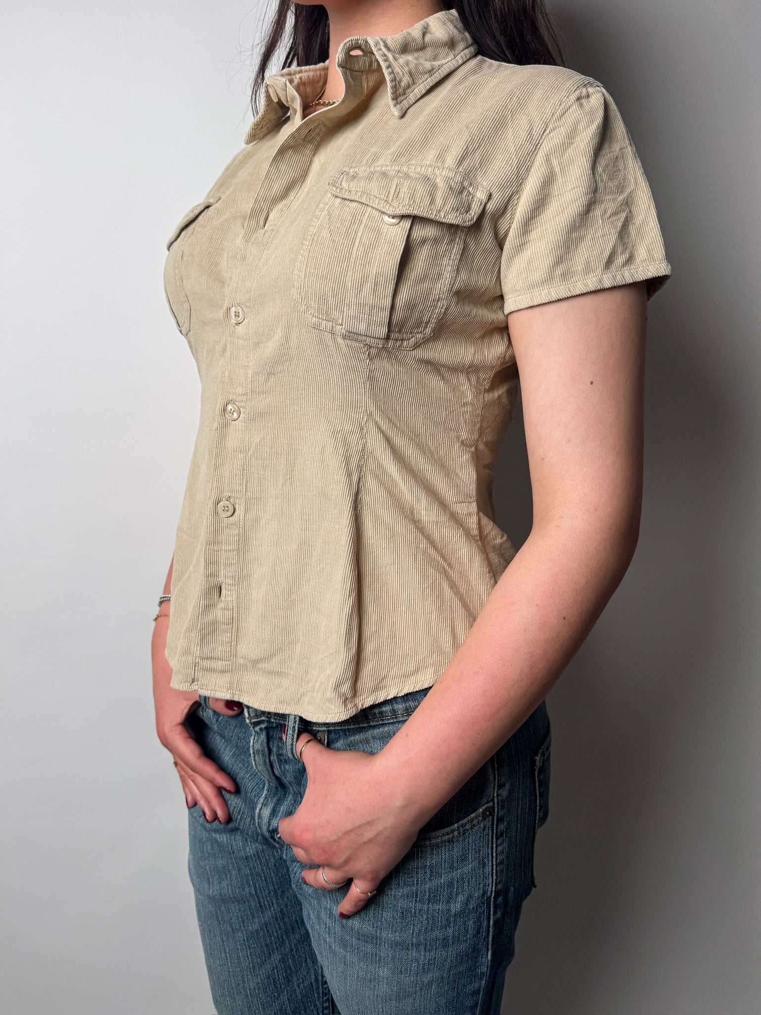 חולצת קורדרוי מכופתרת (M)
