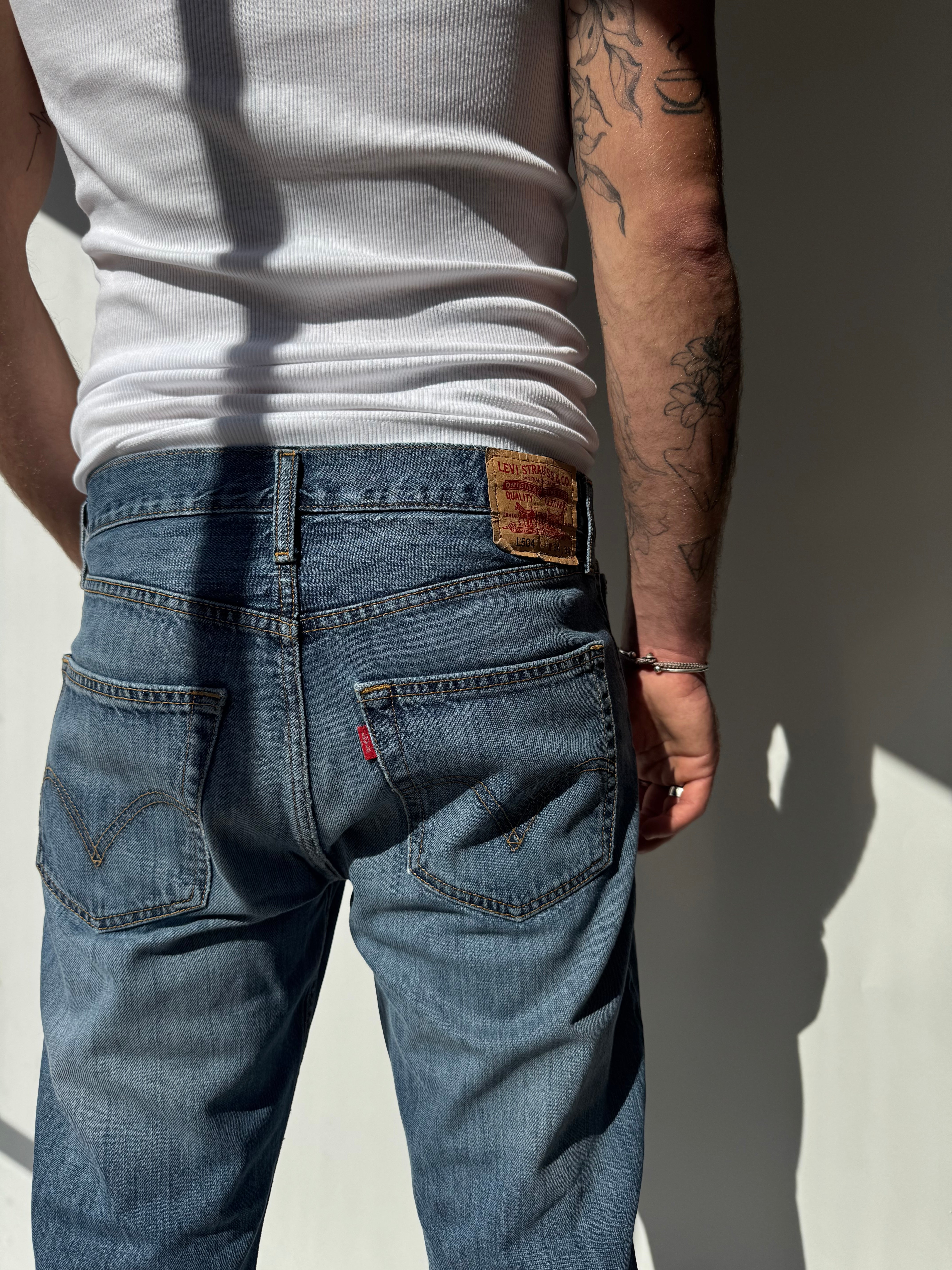 ג׳ינס בגזרת סלים (44)