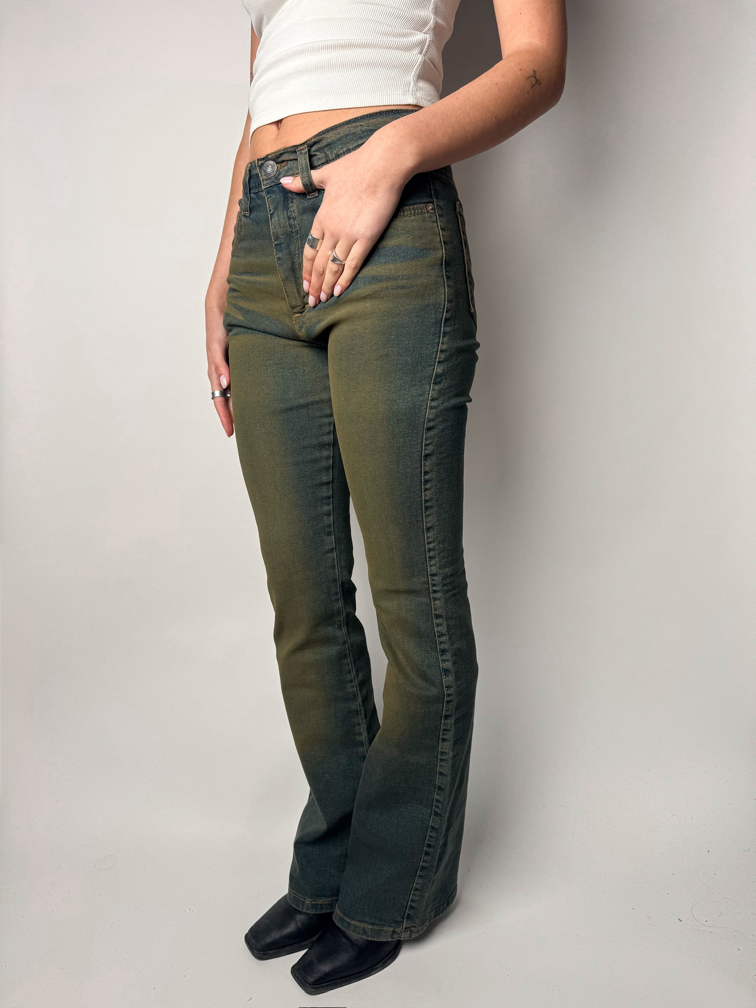 ג׳ינס בגזרה מתרחבת (34-36)