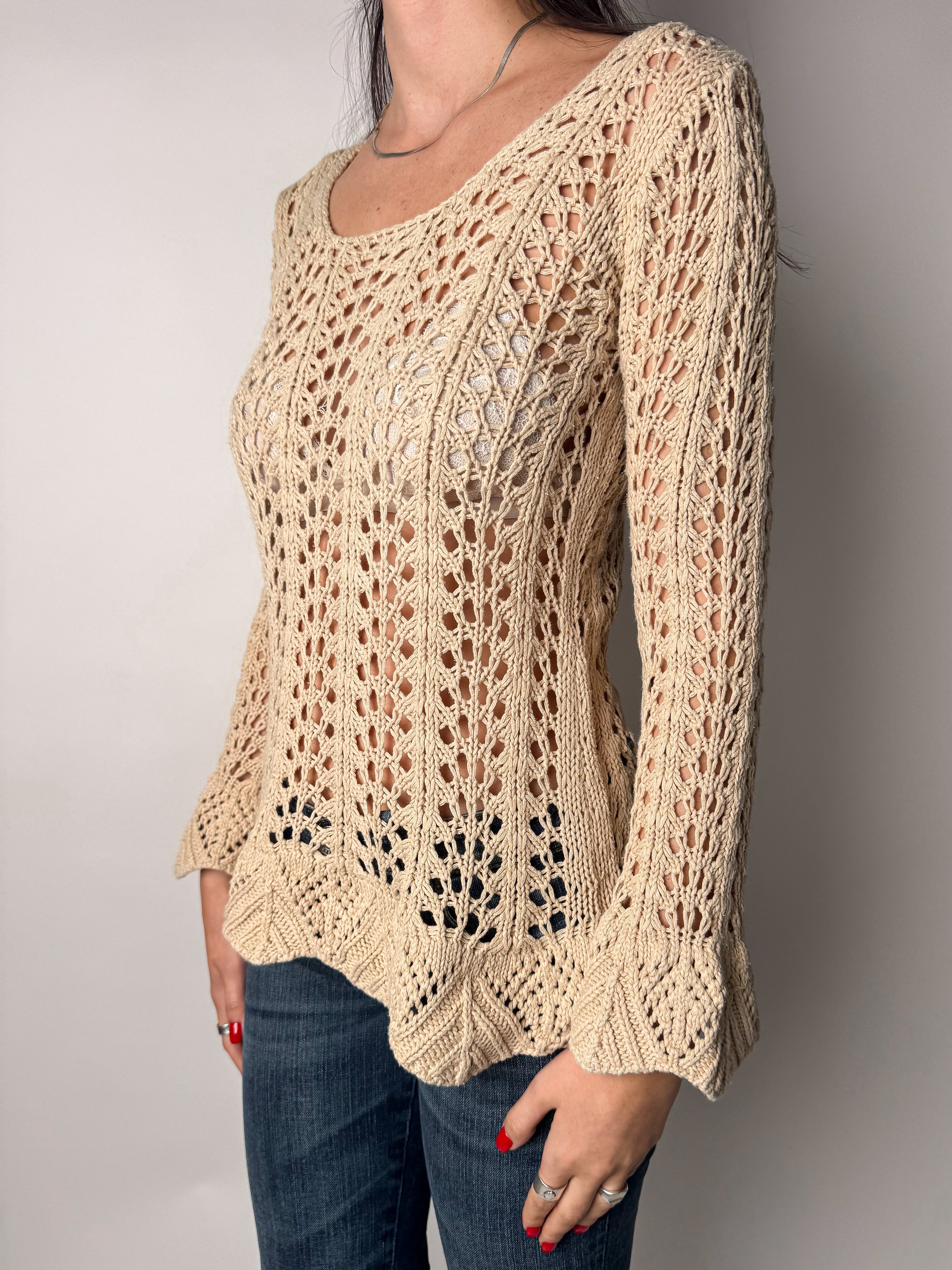 חולצת קרושה בז׳ (S-M)