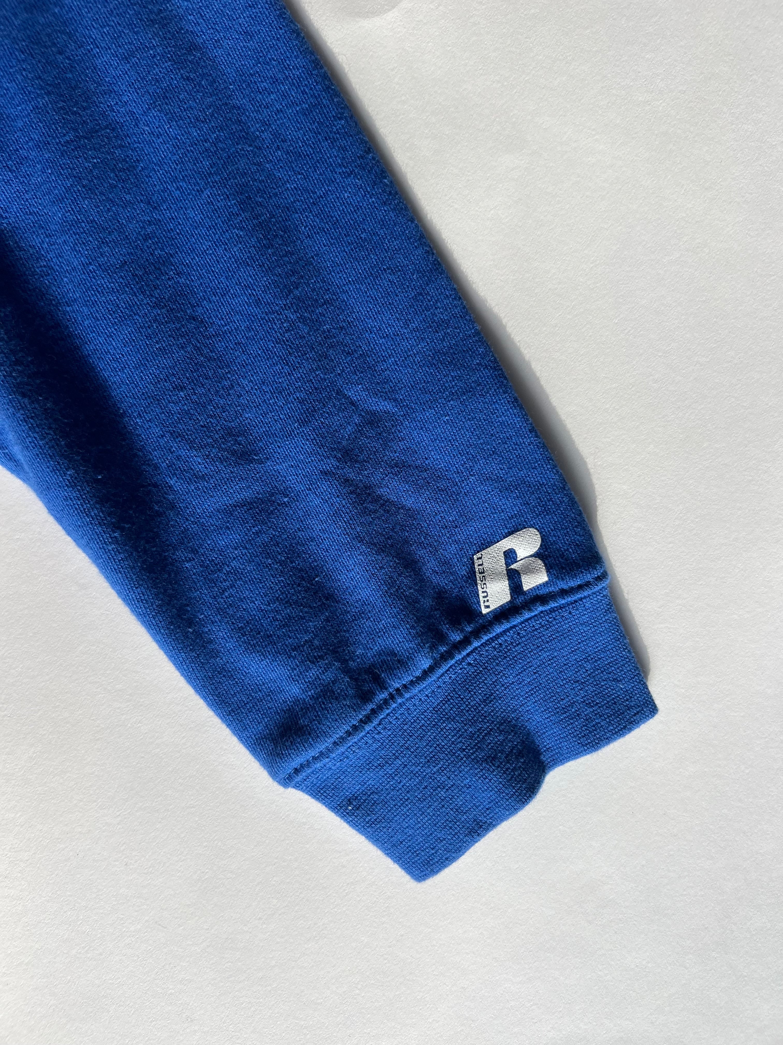 קפוצ׳ון כחול עם הדפס Russell (S)