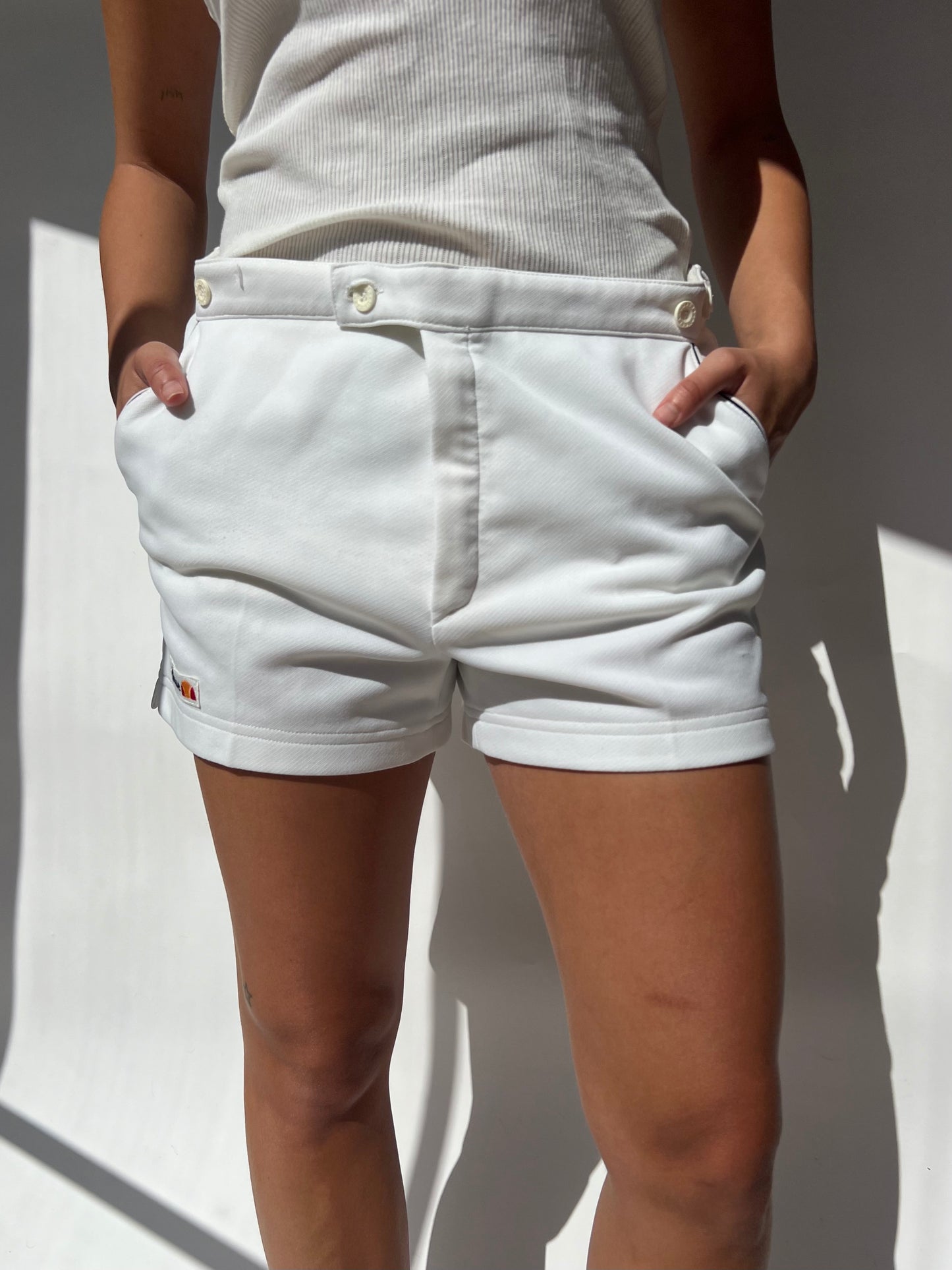 מכנסי טניס לבנים Ellesse (40)